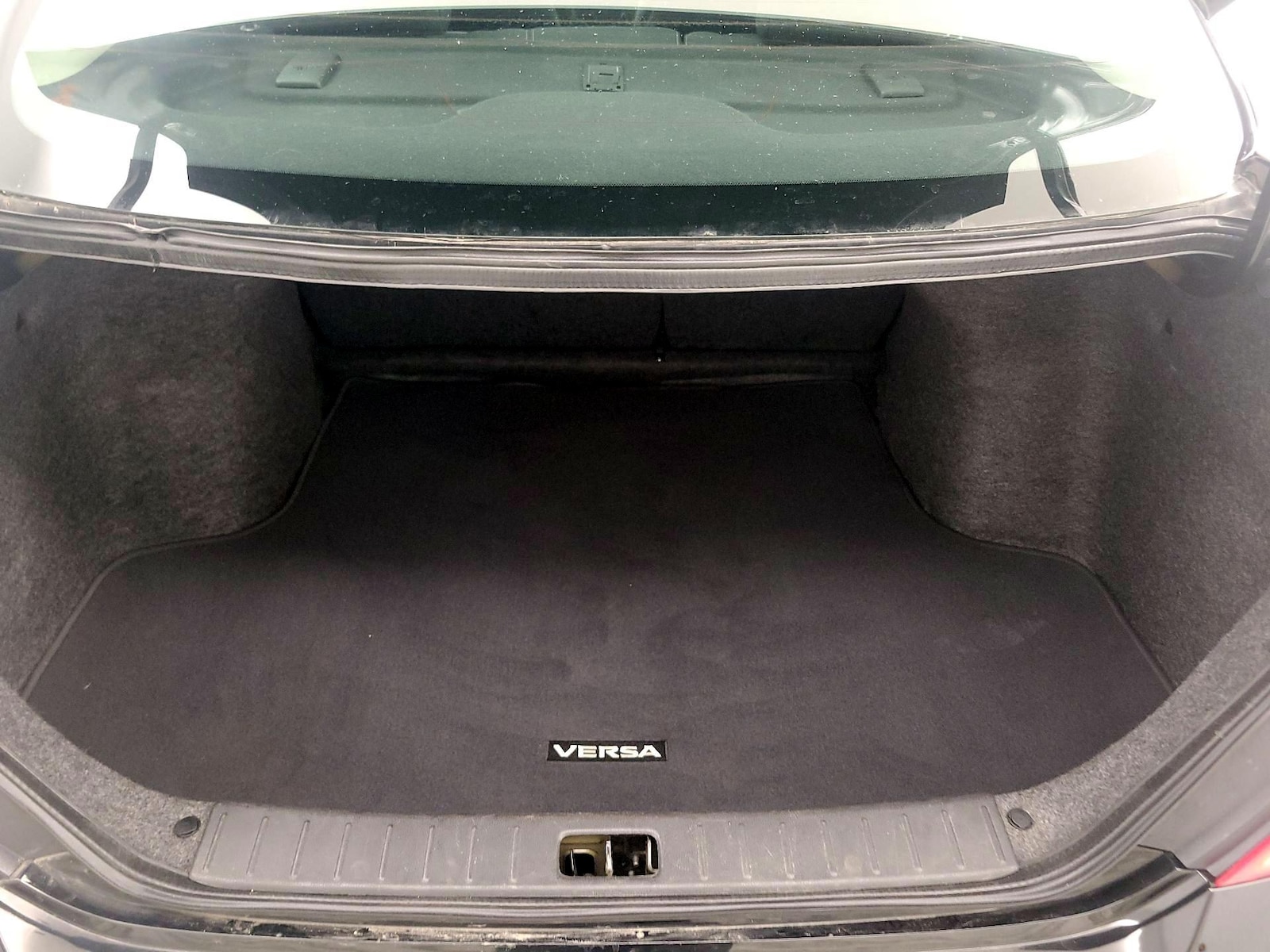 2018 Nissan Versa Sedan SV - Photo 20