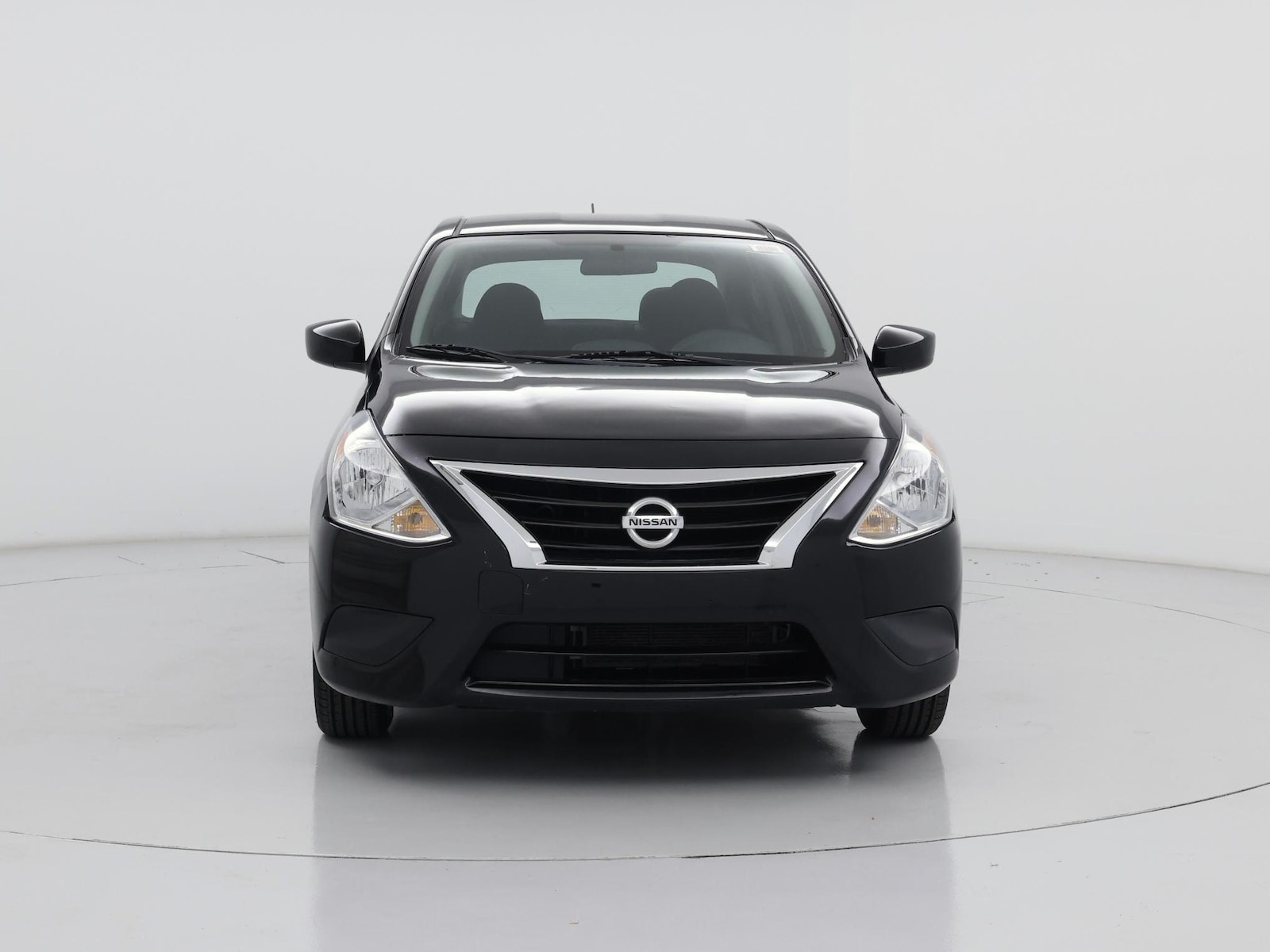2018 Nissan Versa Sedan SV - Photo 6