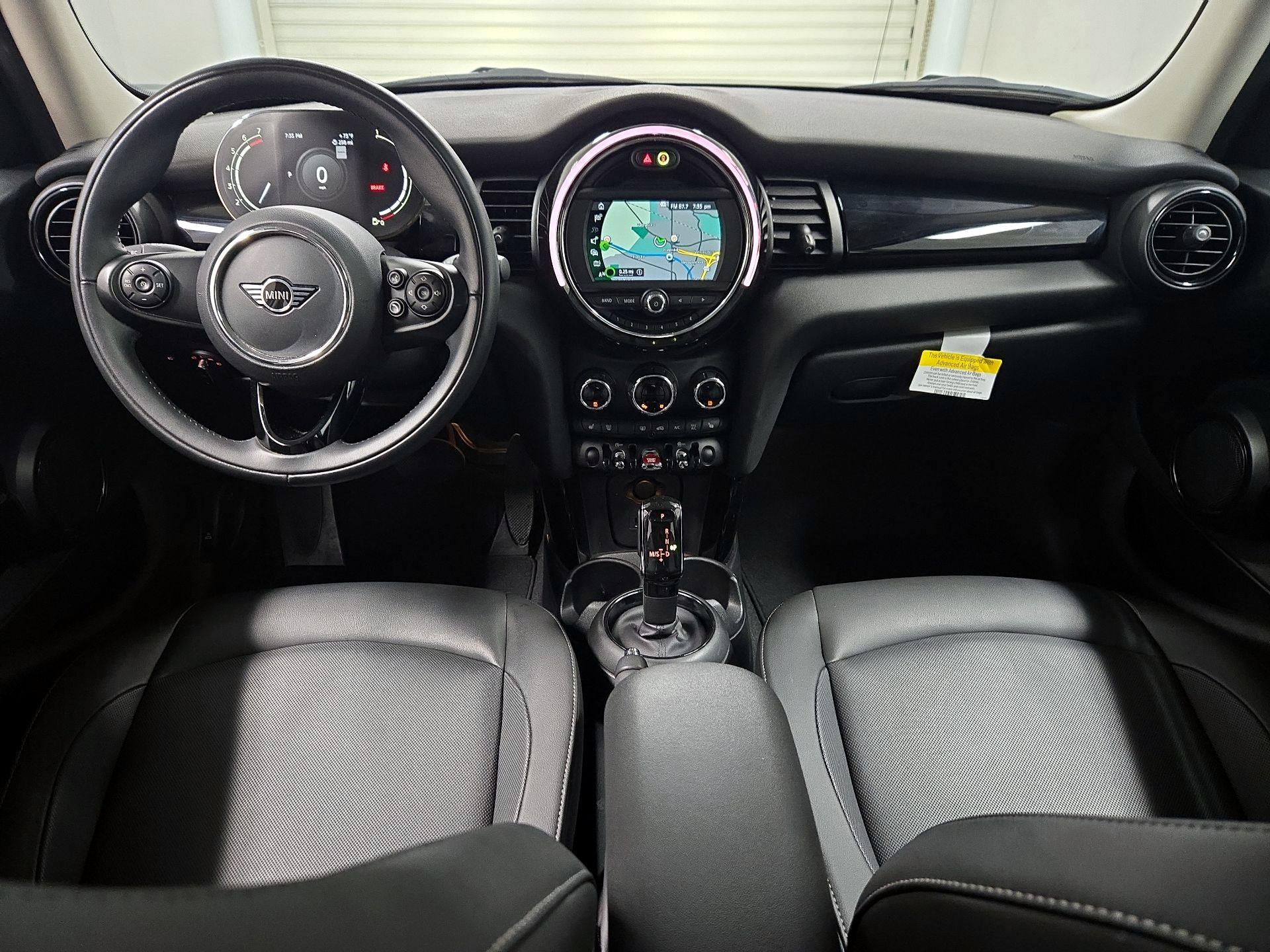Thumbnail: 2021 MINI Cooper Hardtop - 9