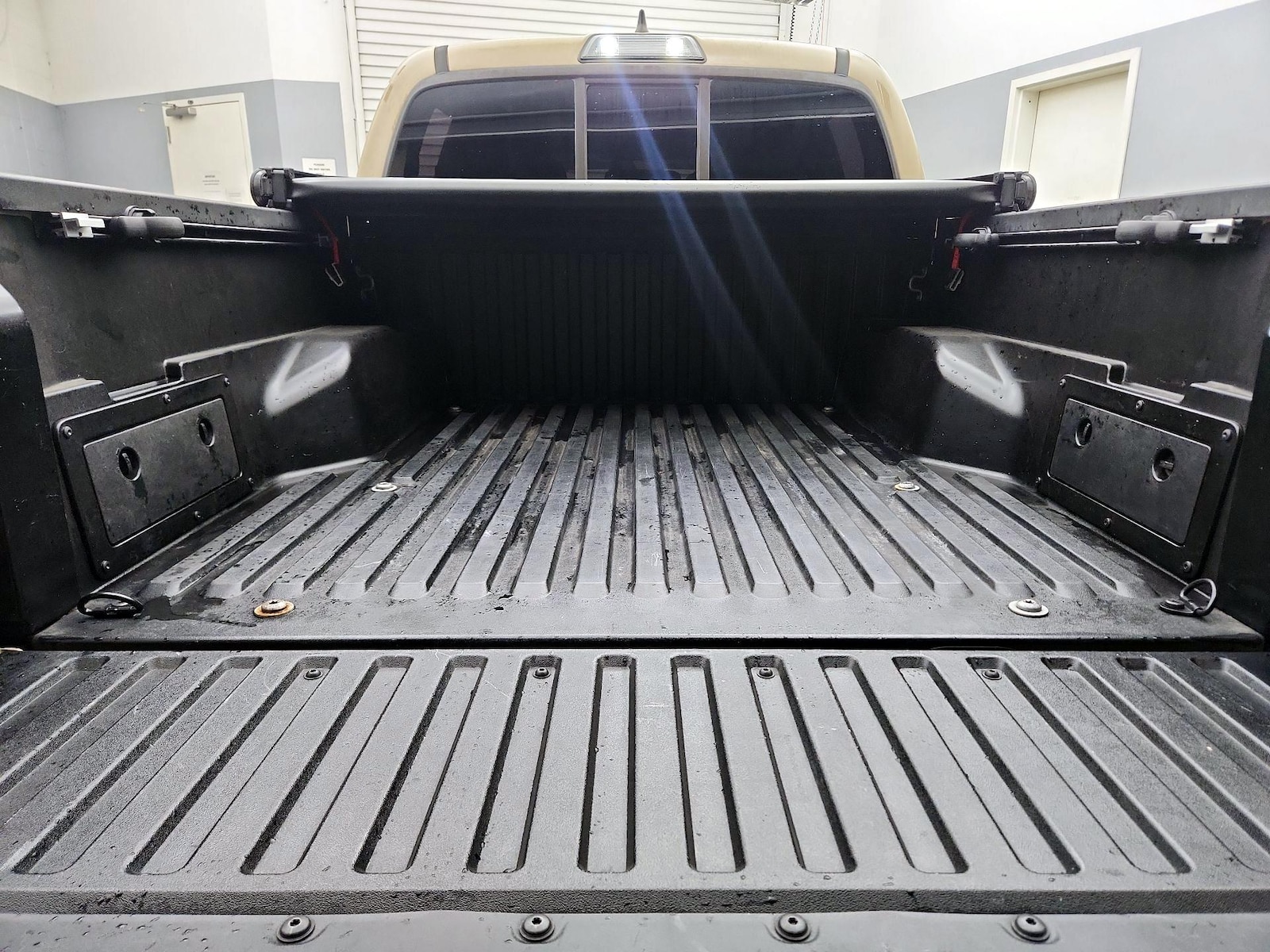 2017 Toyota Tacoma SR5 - Photo 20