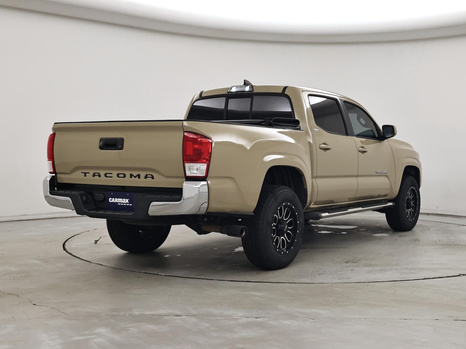 2017 Toyota Tacoma SR5 - Photo 9