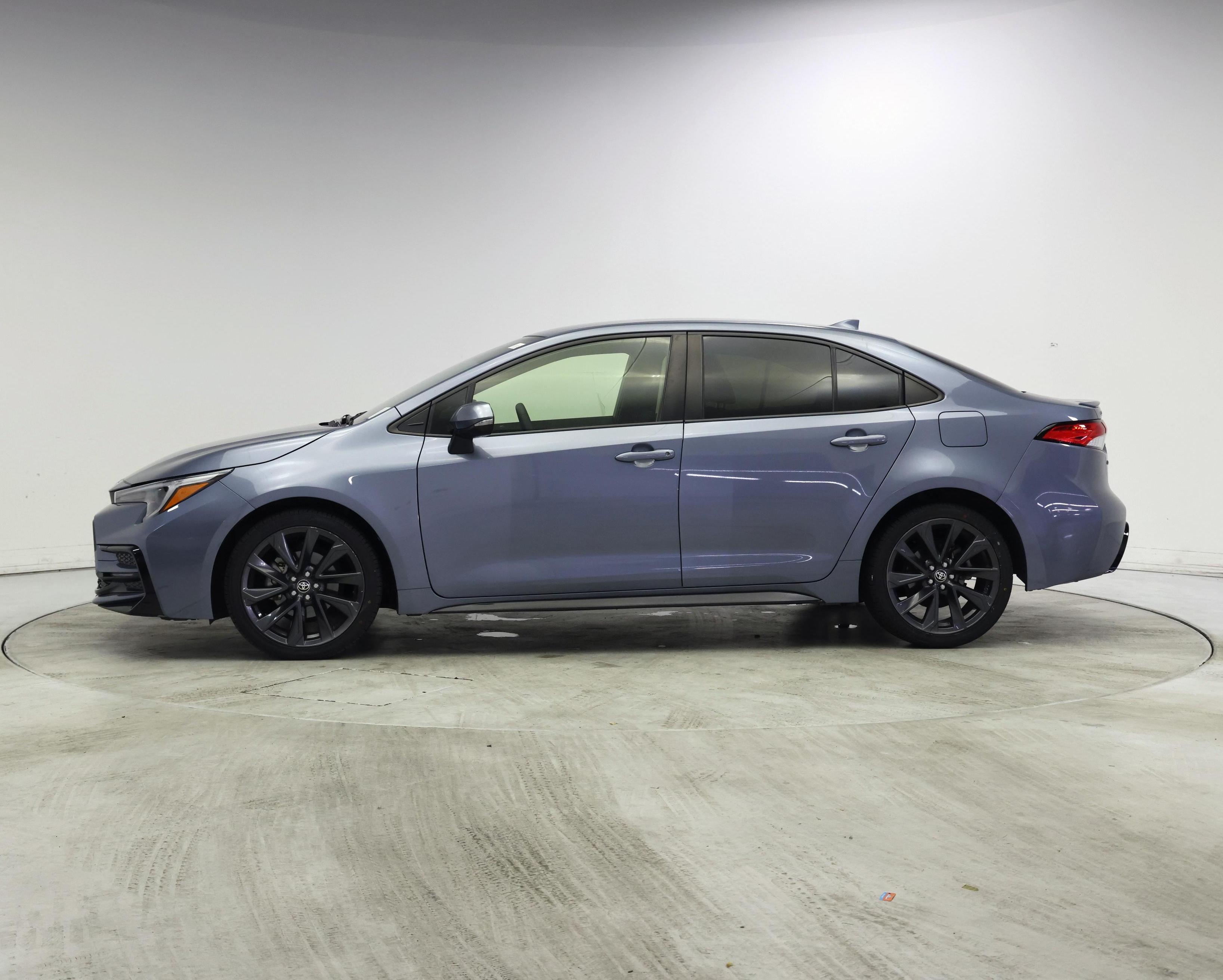 Thumbnail: 2024 Toyota Corolla - 3