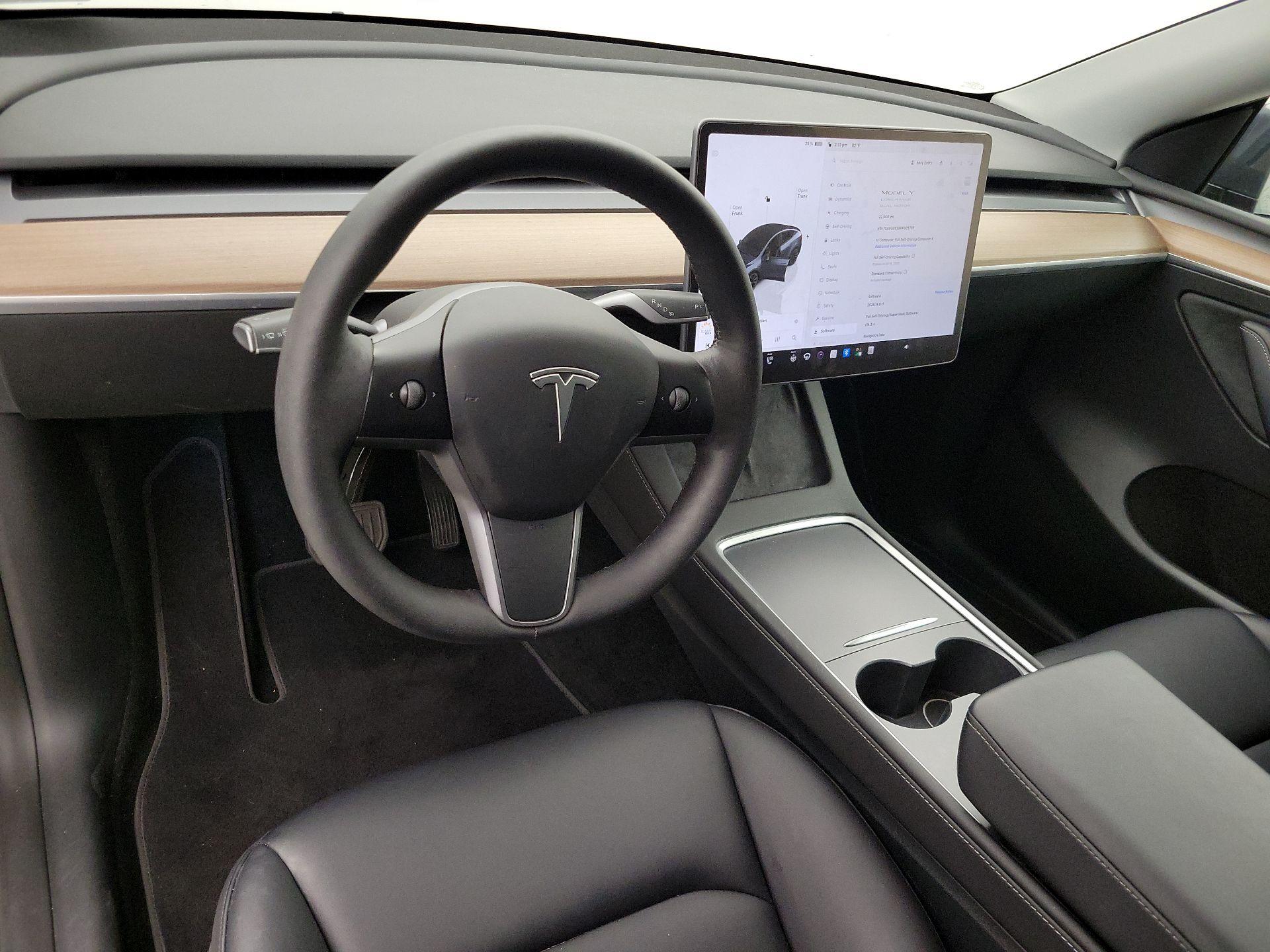 Thumbnail: 2023 Tesla Model Y - 9
