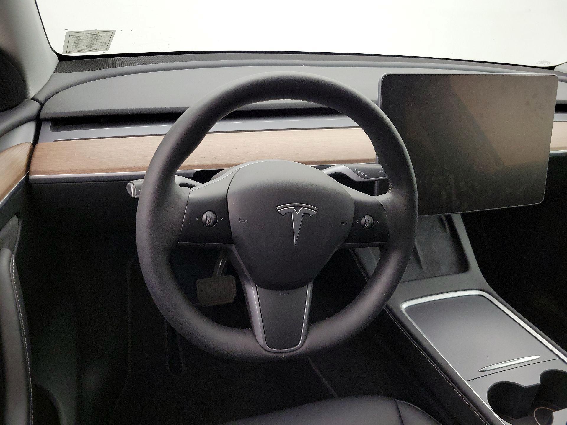 Thumbnail: 2023 Tesla Model Y - 10