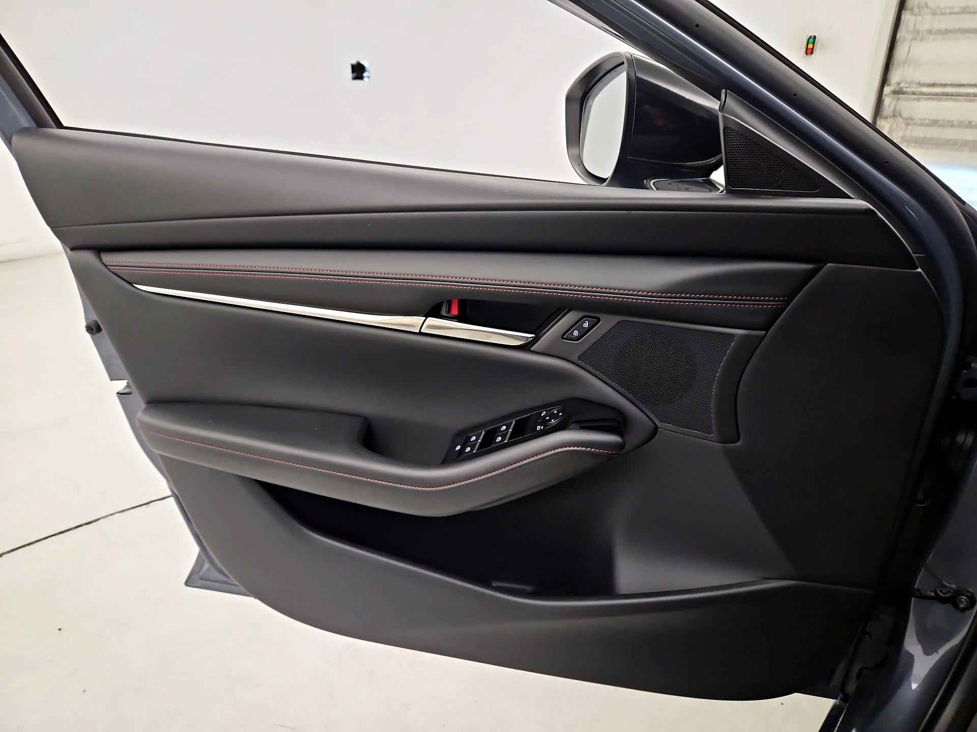 Thumbnail: 2025 Mazda Mazda3 - 12
