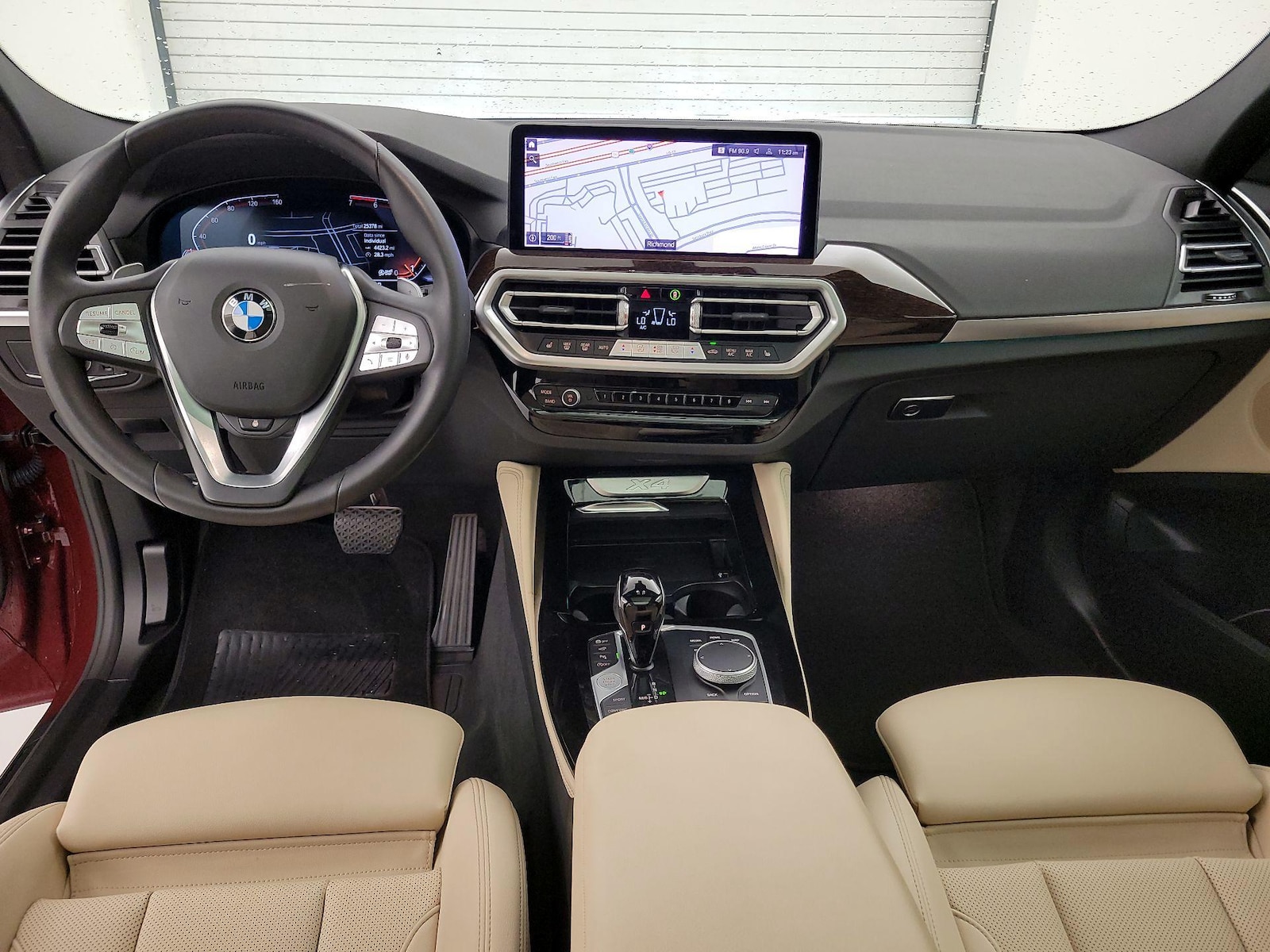 2025 BMW X4 30i - Photo 10