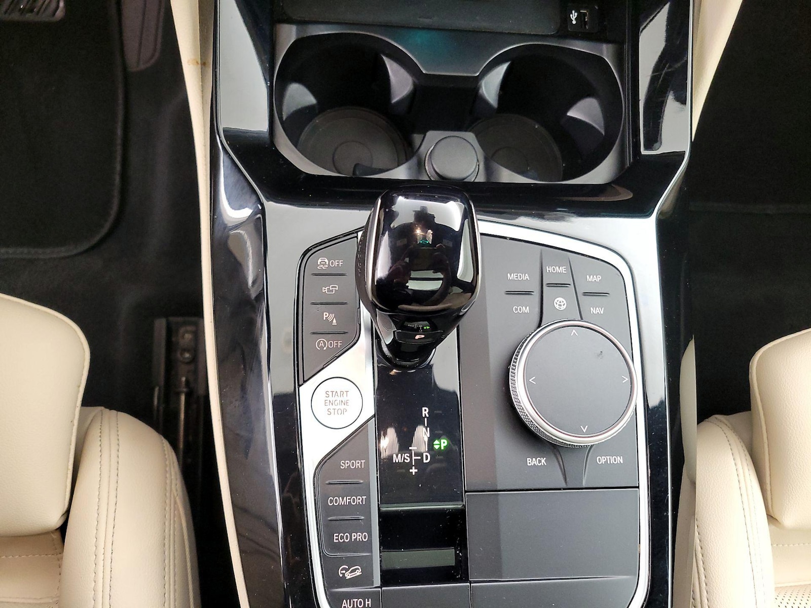 2025 BMW X4 30i - Photo 19