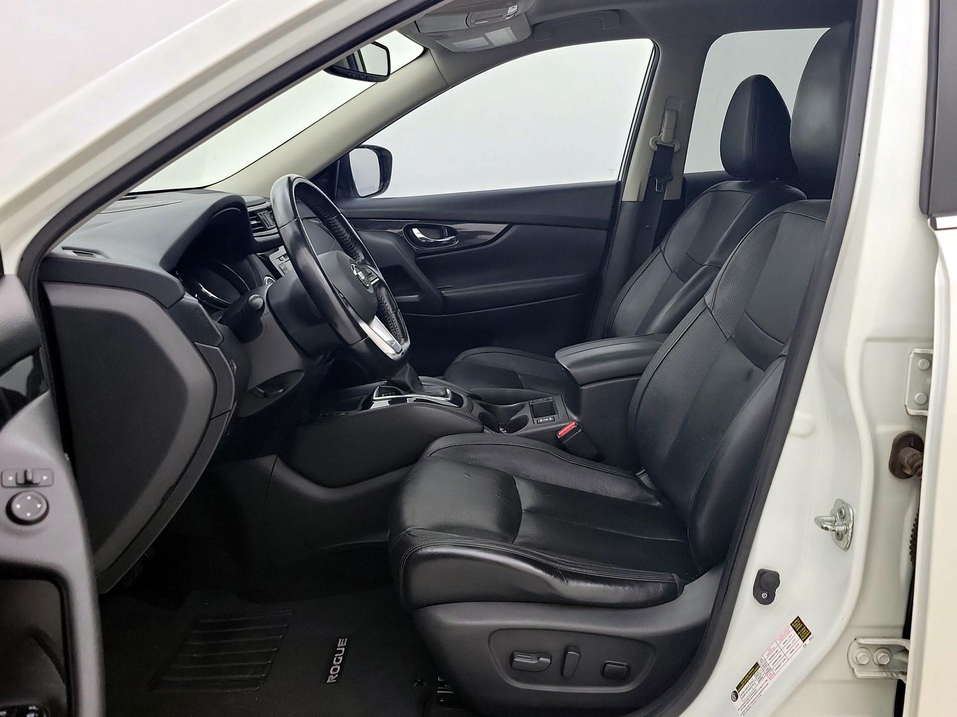 Thumbnail: 2018 Nissan Rogue - 11