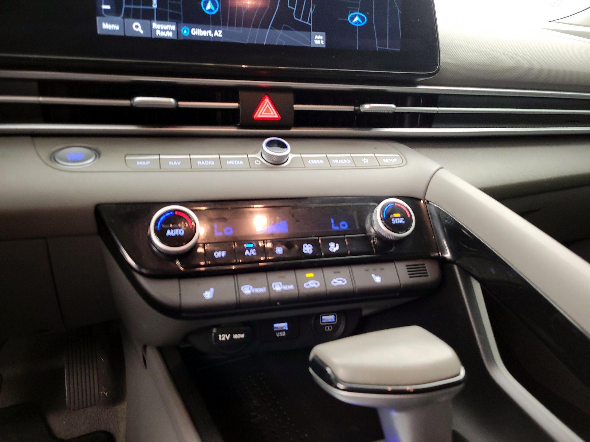 Thumbnail: 2023 Hyundai Elantra - 17