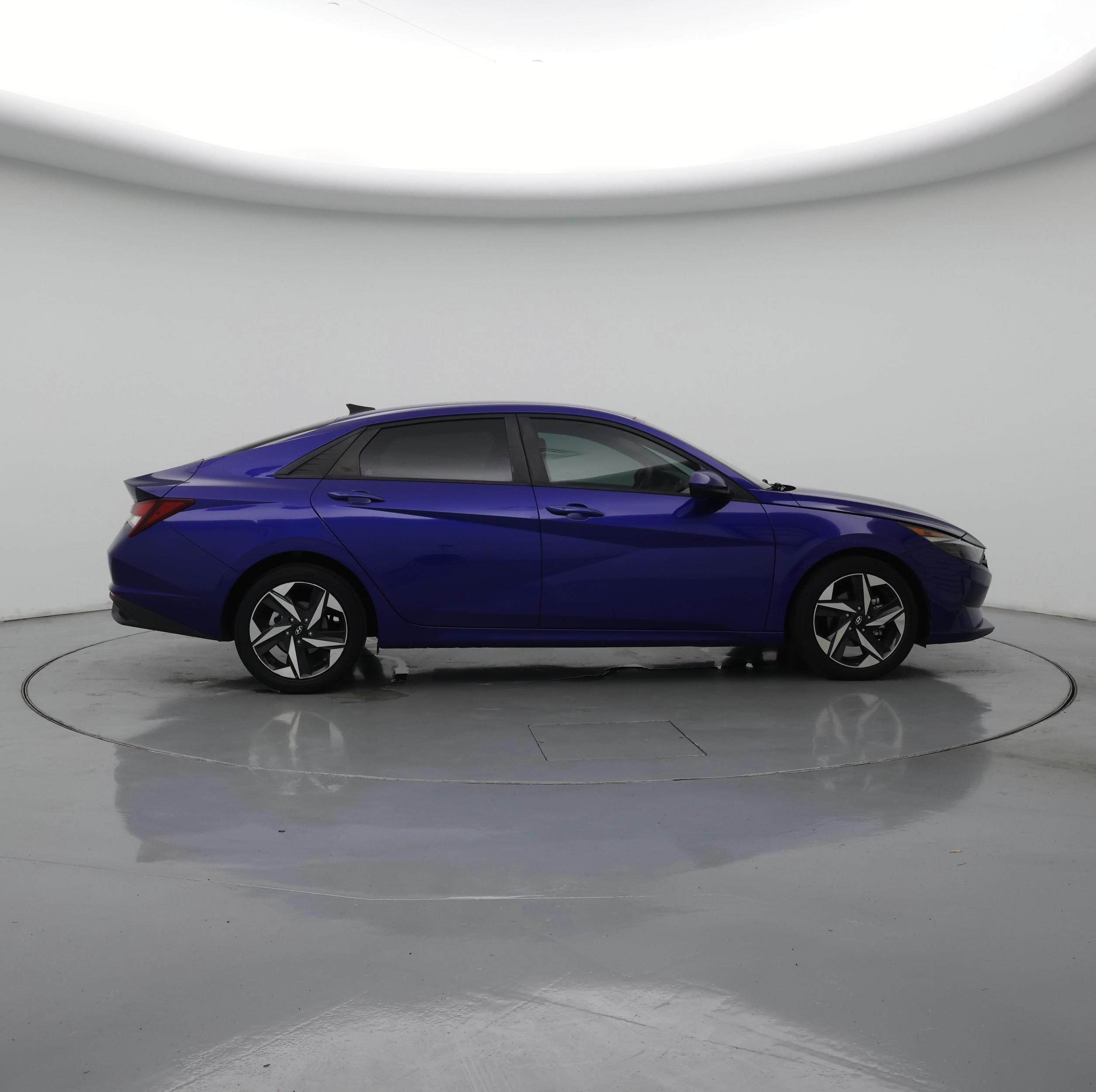 Thumbnail: 2023 Hyundai Elantra - 7