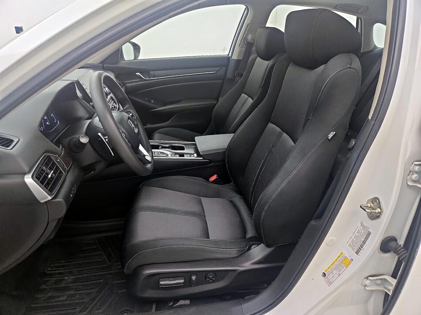 2019 Honda Accord Hybrid EX - Photo 12