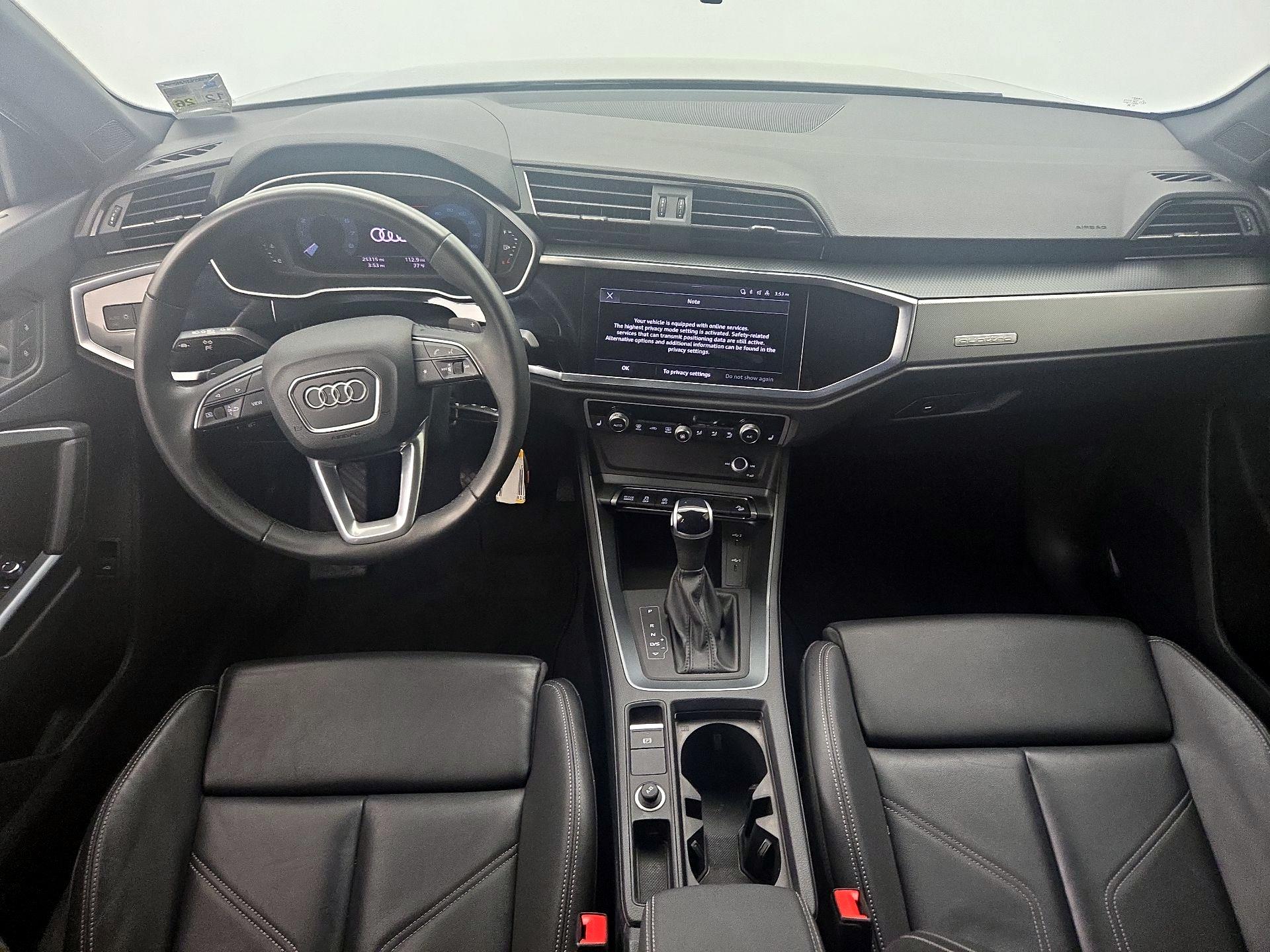 Thumbnail: 2024 Audi Q3 - 9