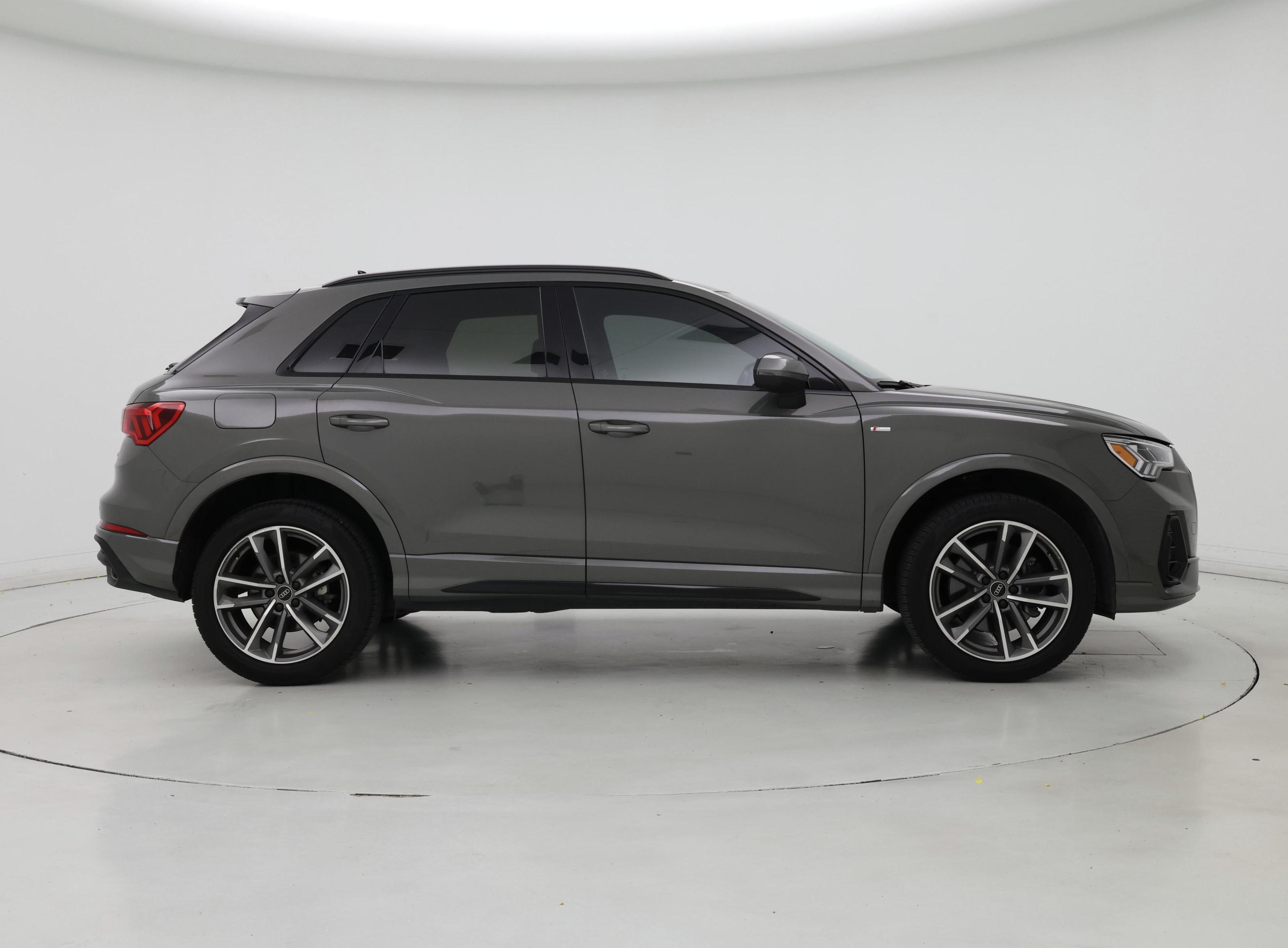 Thumbnail: 2024 Audi Q3 - 7