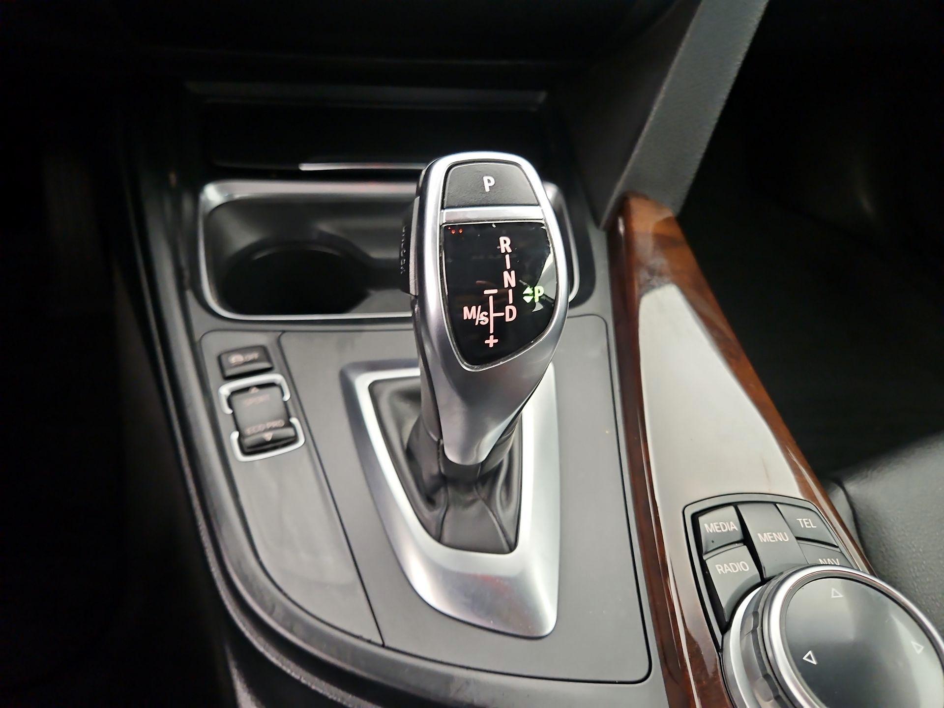 Thumbnail: 2015 BMW 4 Series - 16