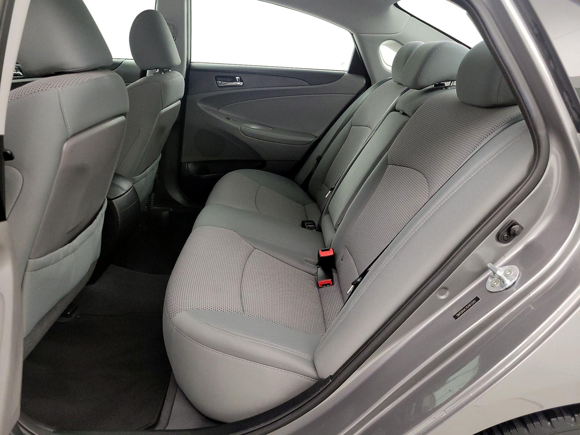 Thumbnail: 2014 Hyundai Sonata - 10