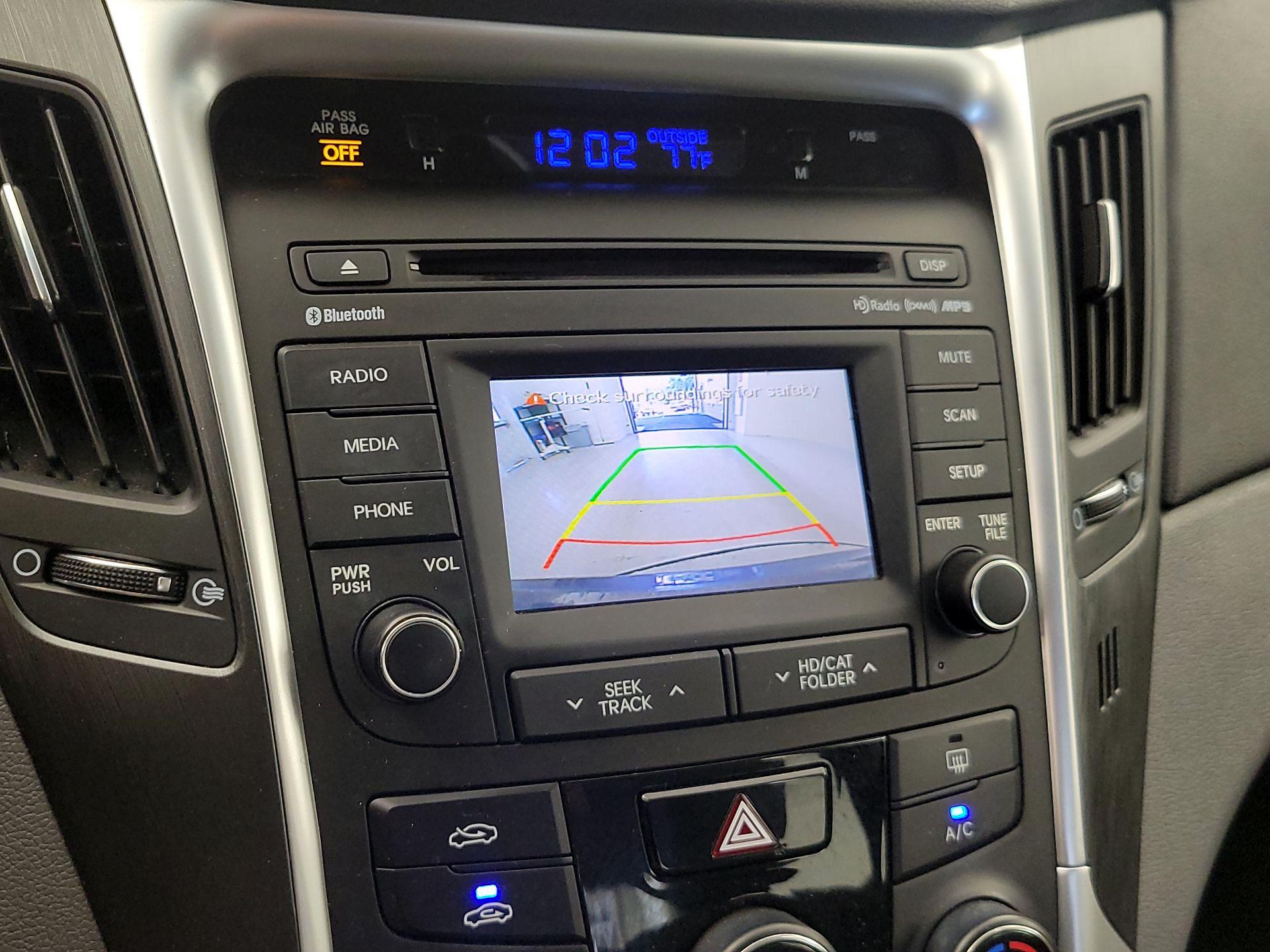 Thumbnail: 2014 Hyundai Sonata - 14