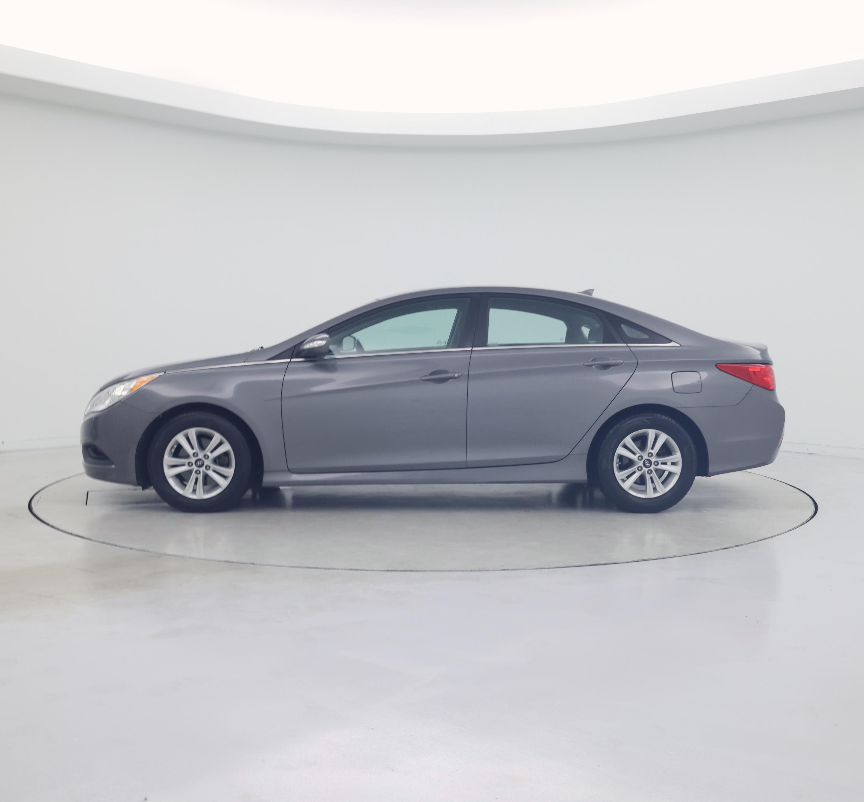 Thumbnail: 2014 Hyundai Sonata - 3