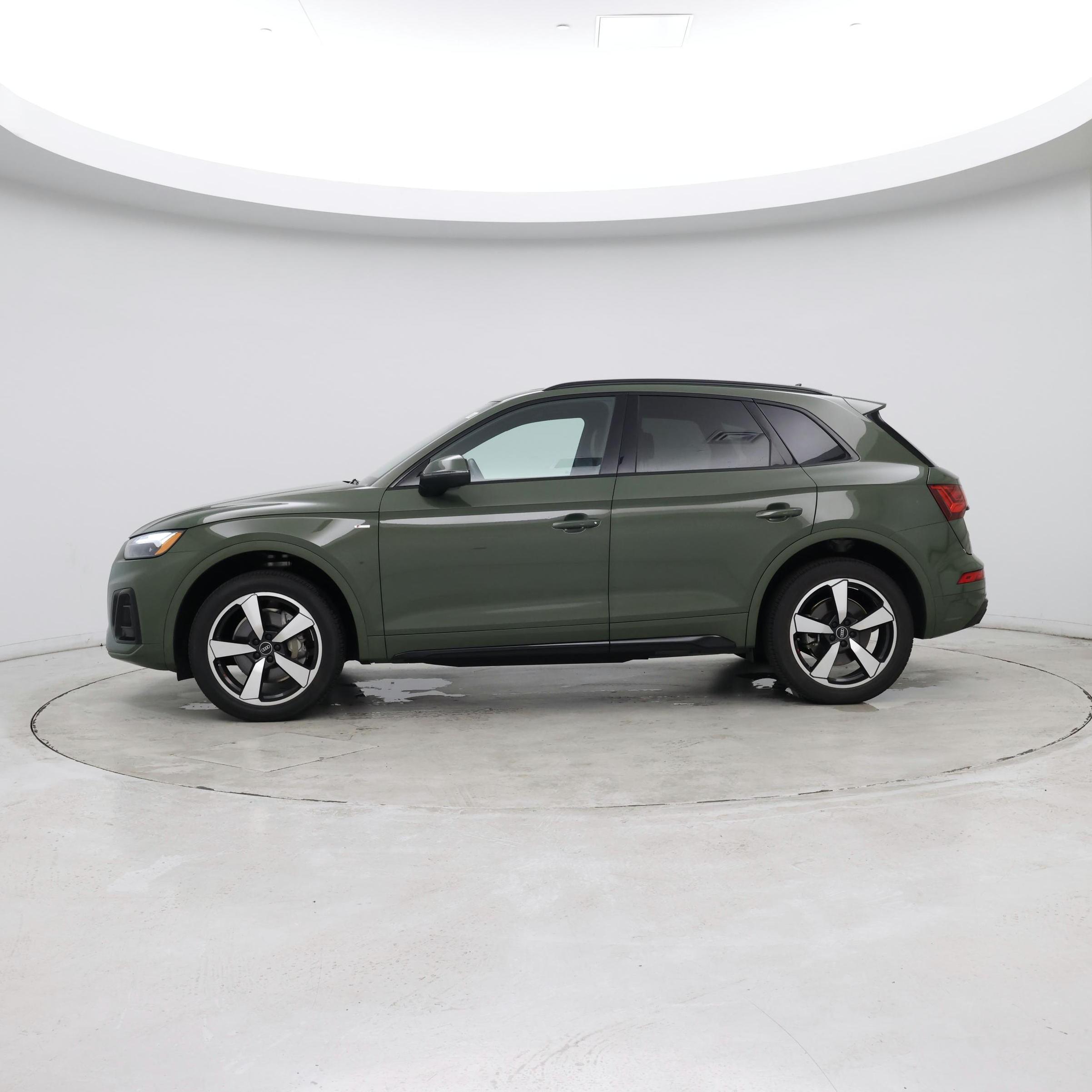 Thumbnail: 2023 Audi Q5 - 2