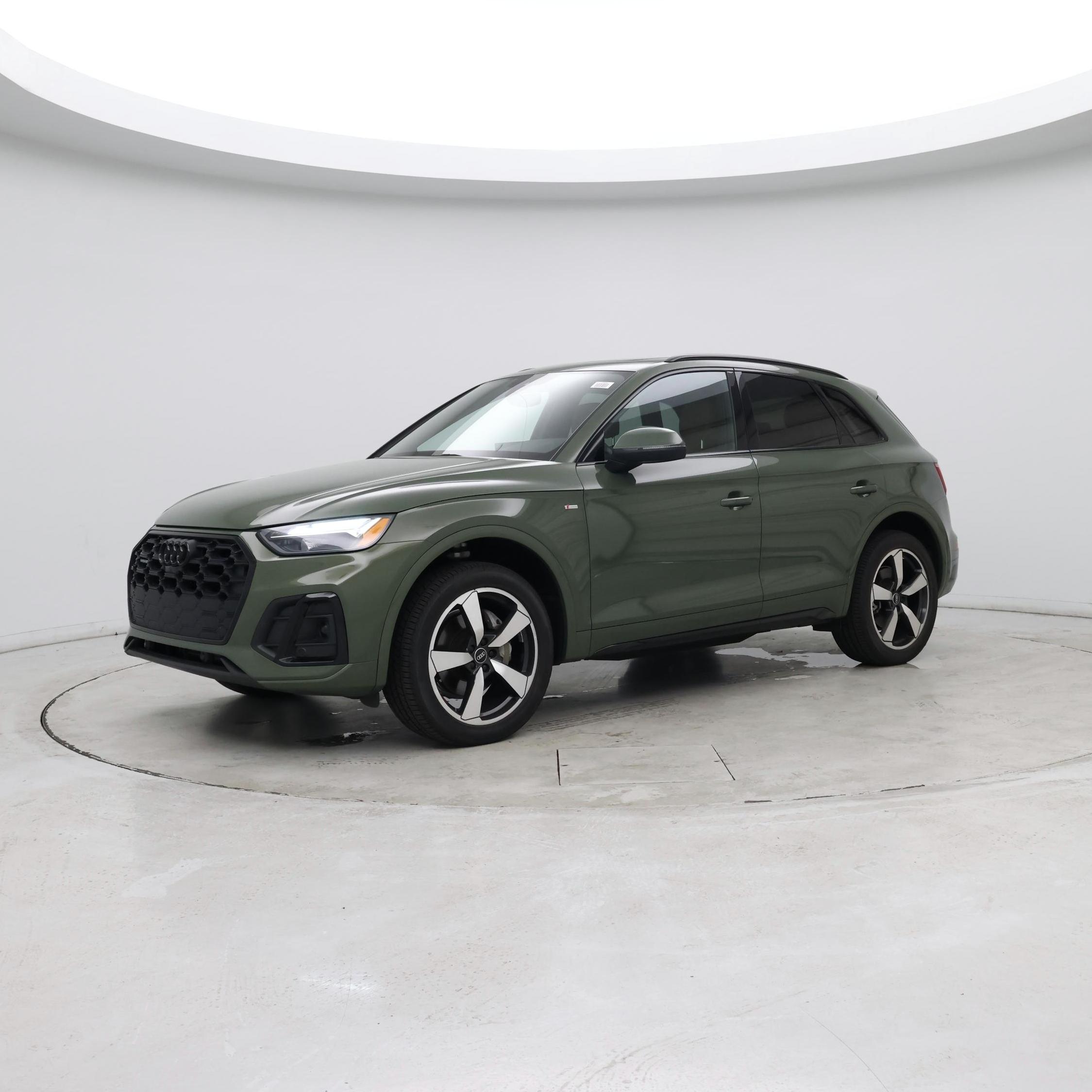 Thumbnail: 2023 Audi Q5 - 3