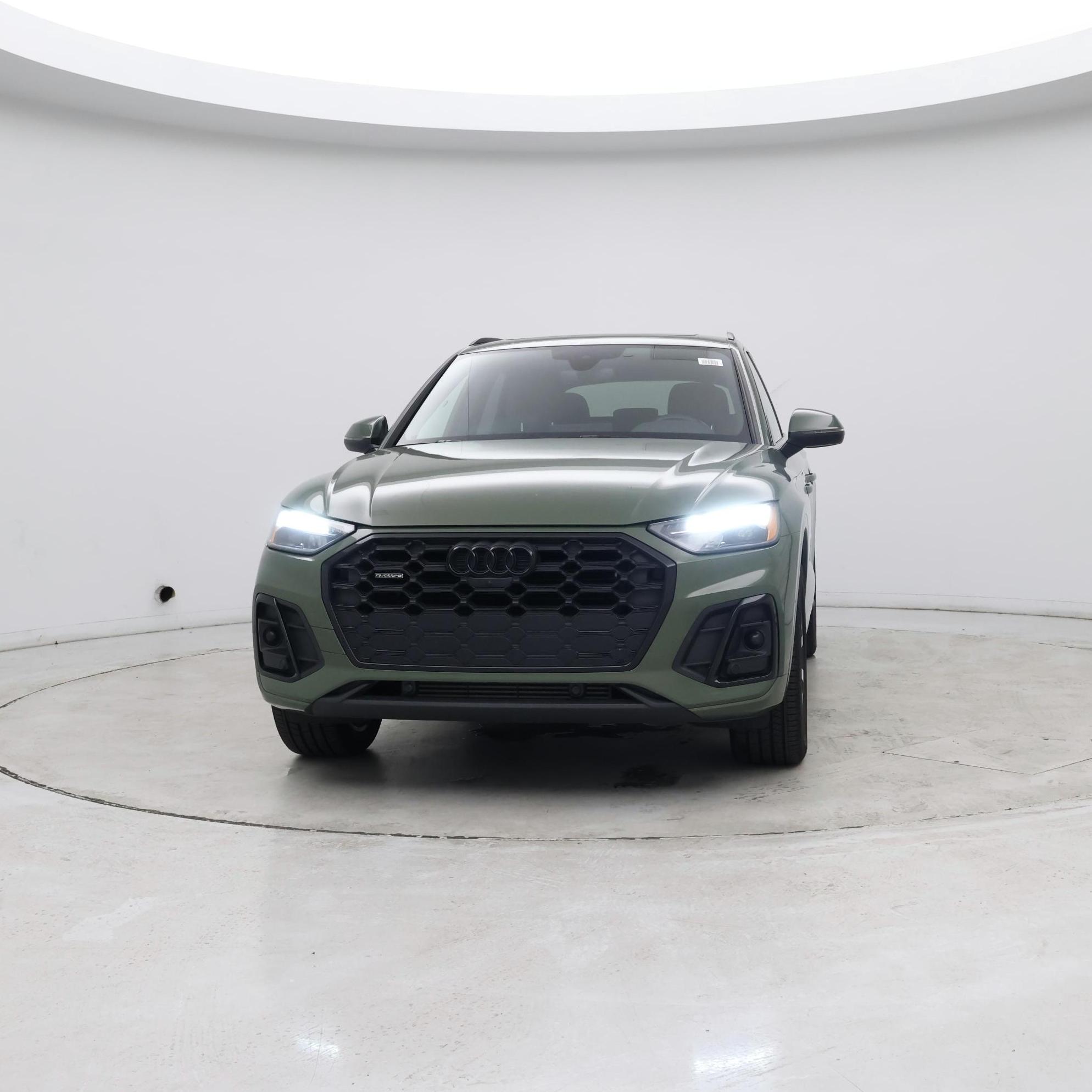 Thumbnail: 2023 Audi Q5 - 4