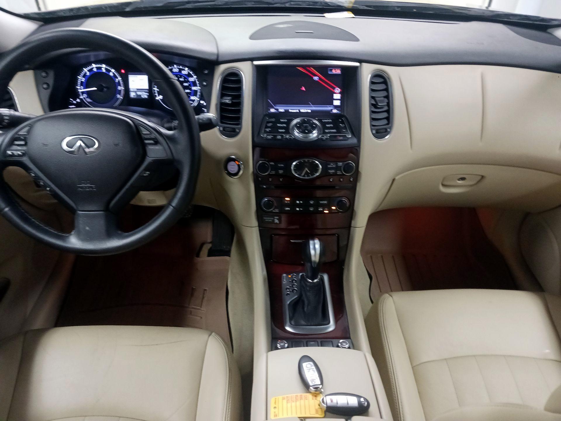 Thumbnail: 2016 INFINITI QX50 - 9