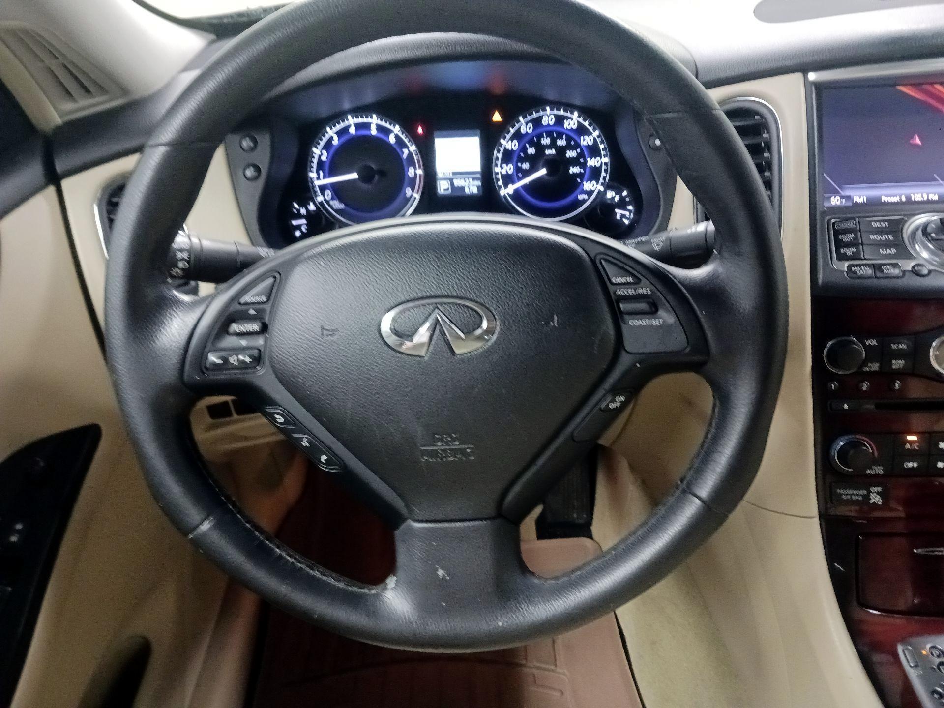 Thumbnail: 2016 INFINITI QX50 - 10
