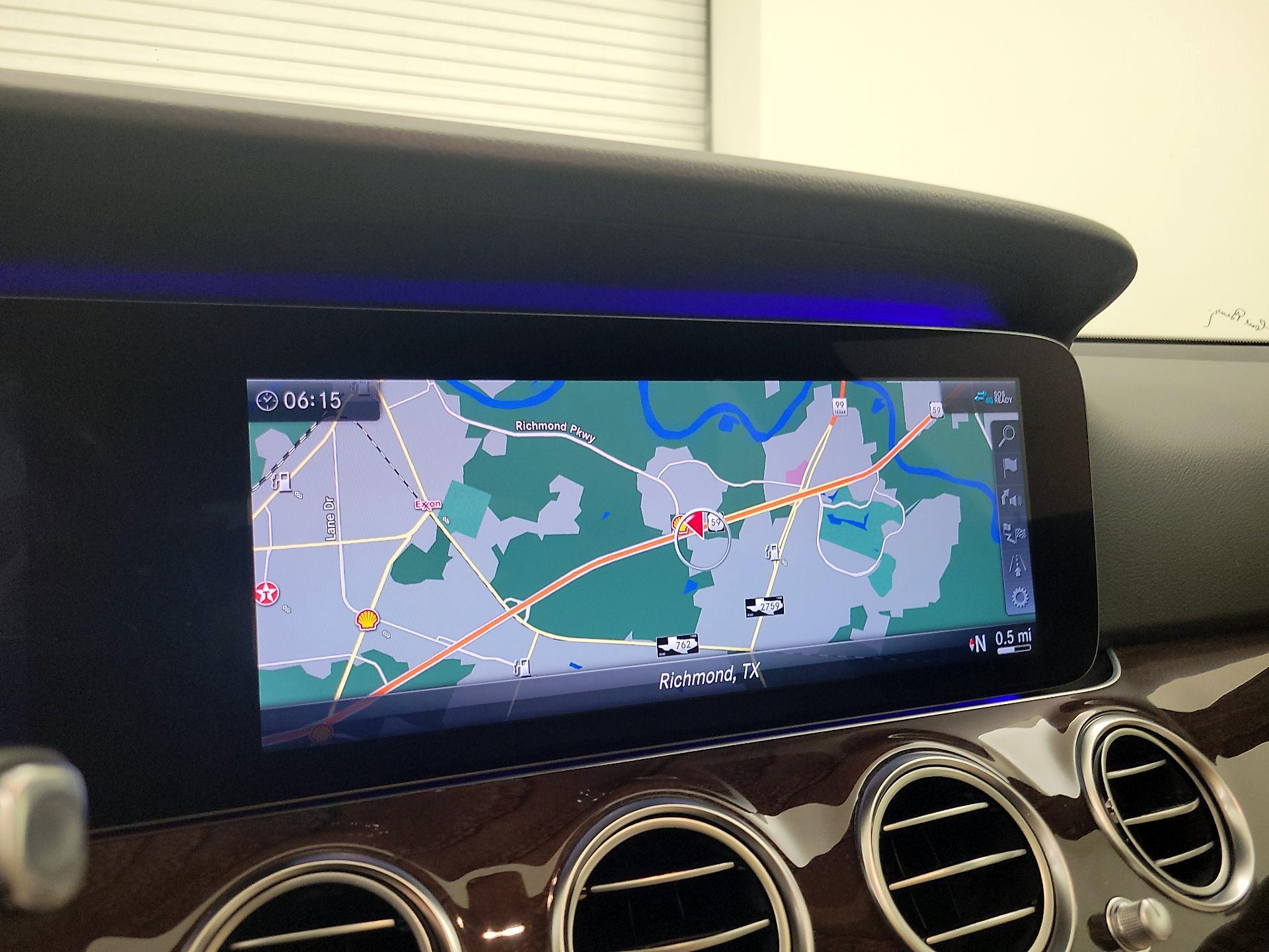 Thumbnail: 2020 Mercedes-Benz E-Class - 14