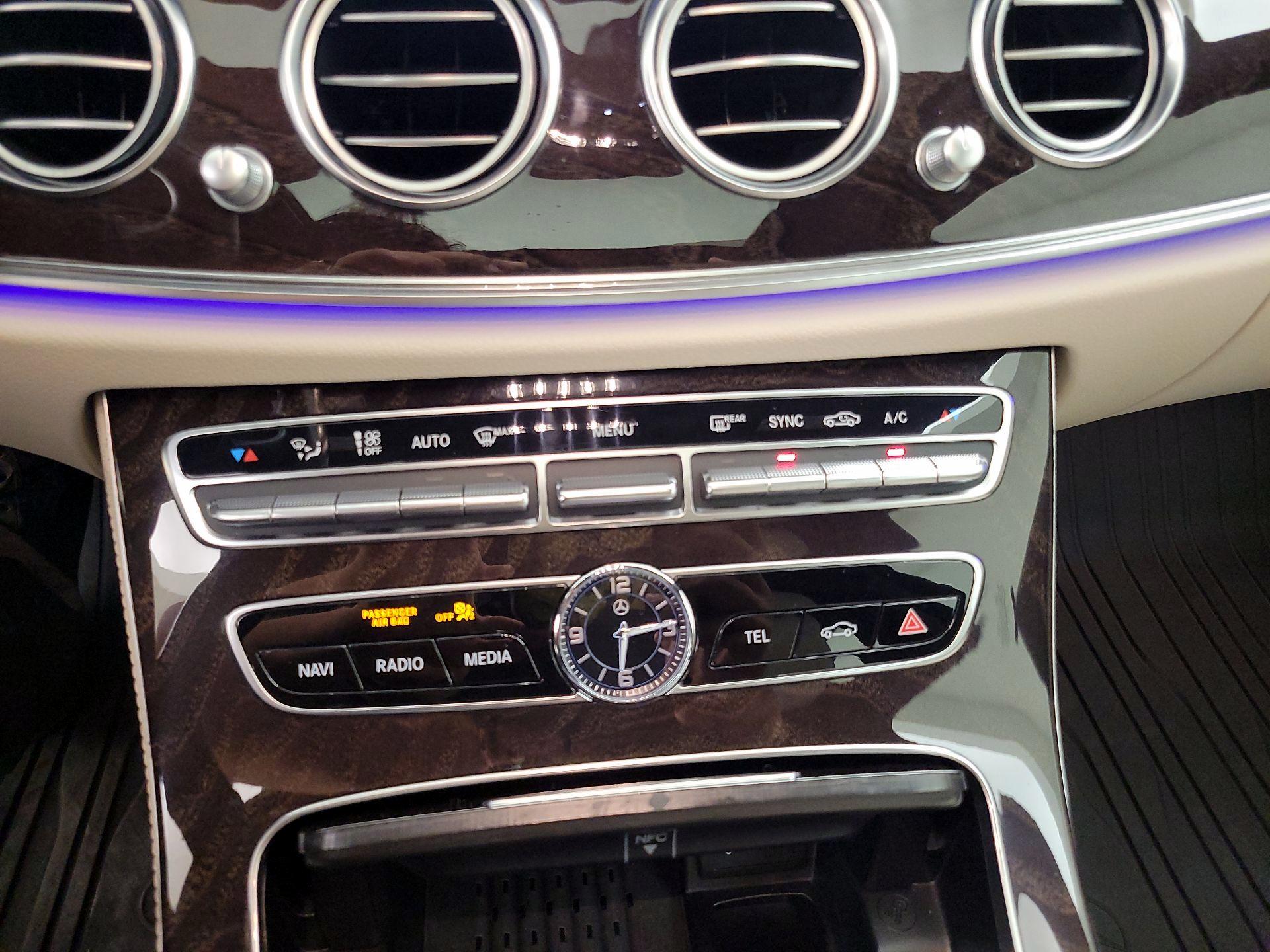 Thumbnail: 2020 Mercedes-Benz E-Class - 17