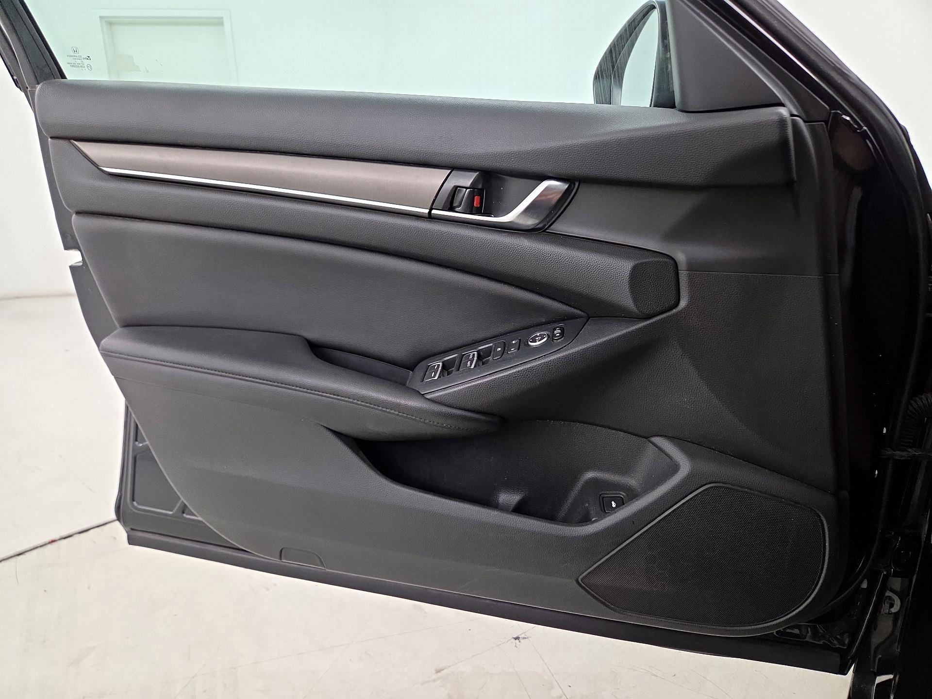 Thumbnail: 2020 Honda Accord - 12