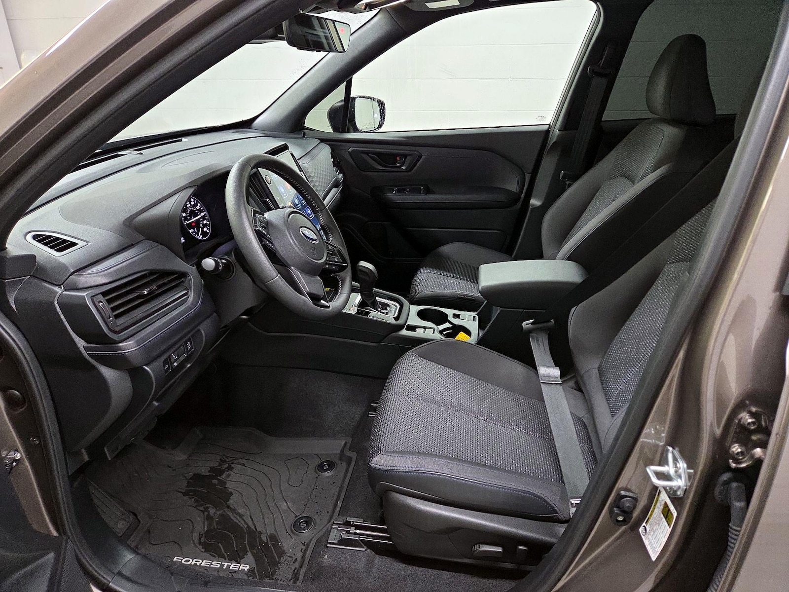 2025 Subaru Forester Premium - Photo 12