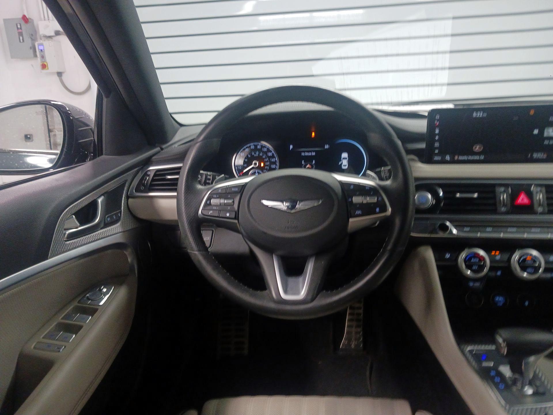 Thumbnail: 2023 Genesis G70 - 10