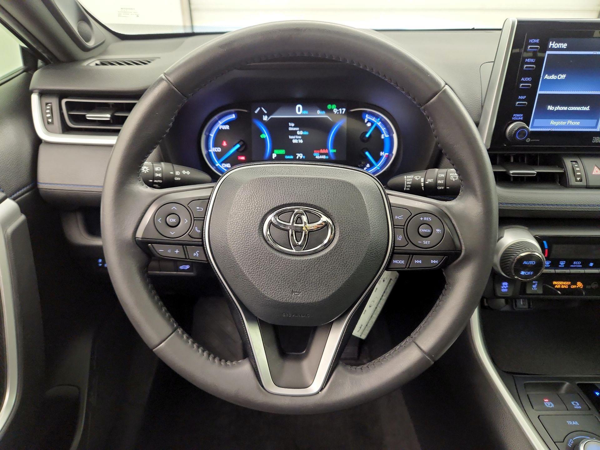 Thumbnail: 2020 Toyota RAV4 - 10