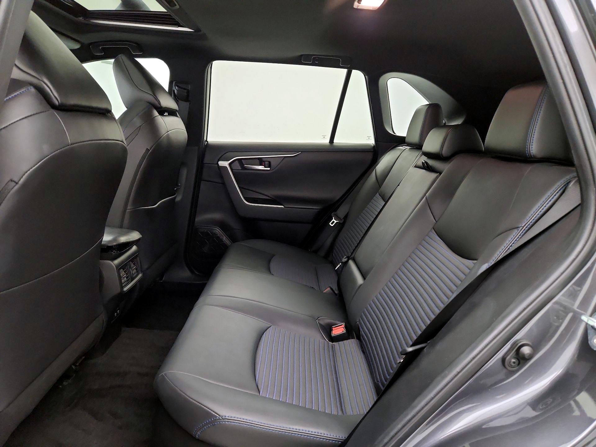 Thumbnail: 2020 Toyota RAV4 - 20