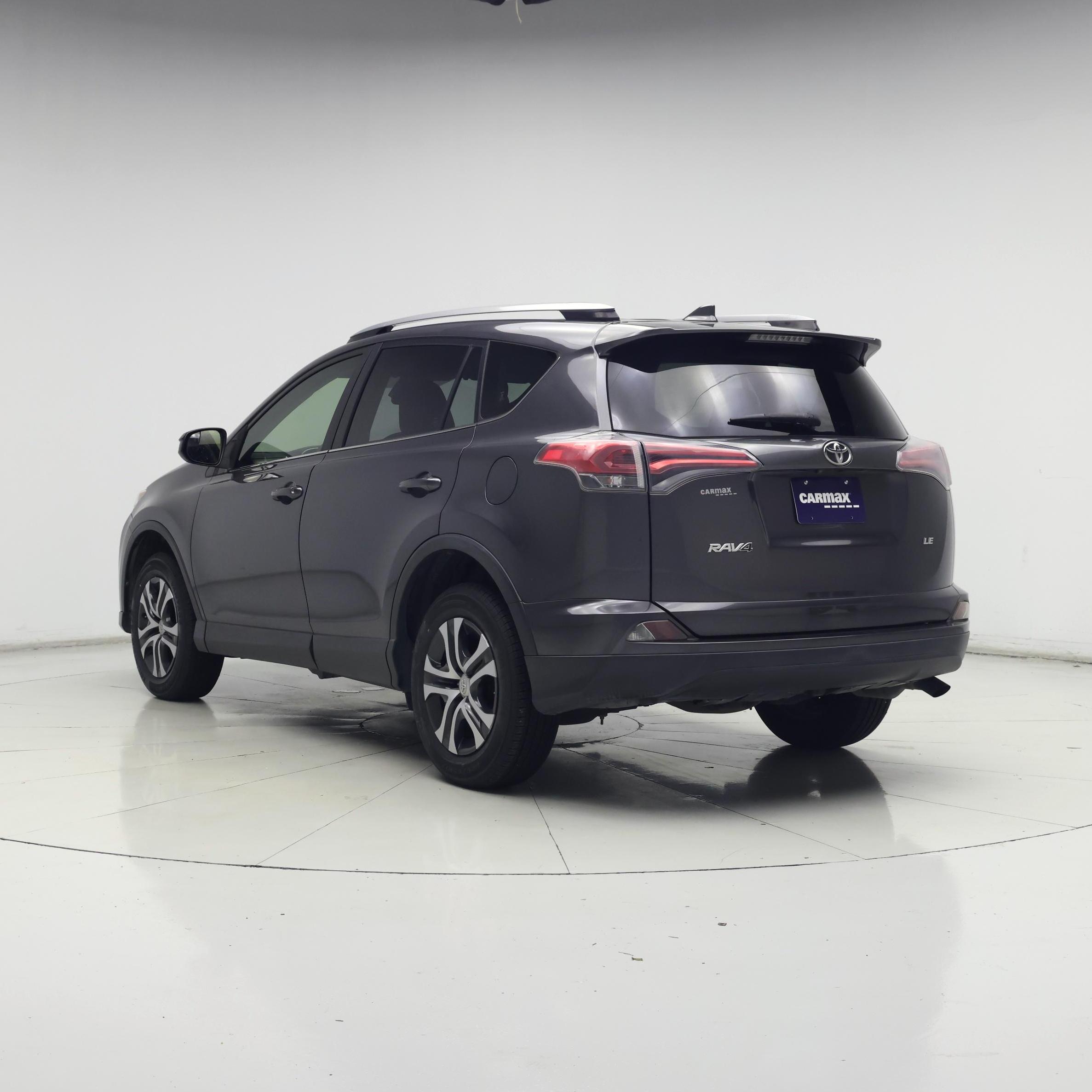 Thumbnail: 2017 Toyota RAV4 - 2