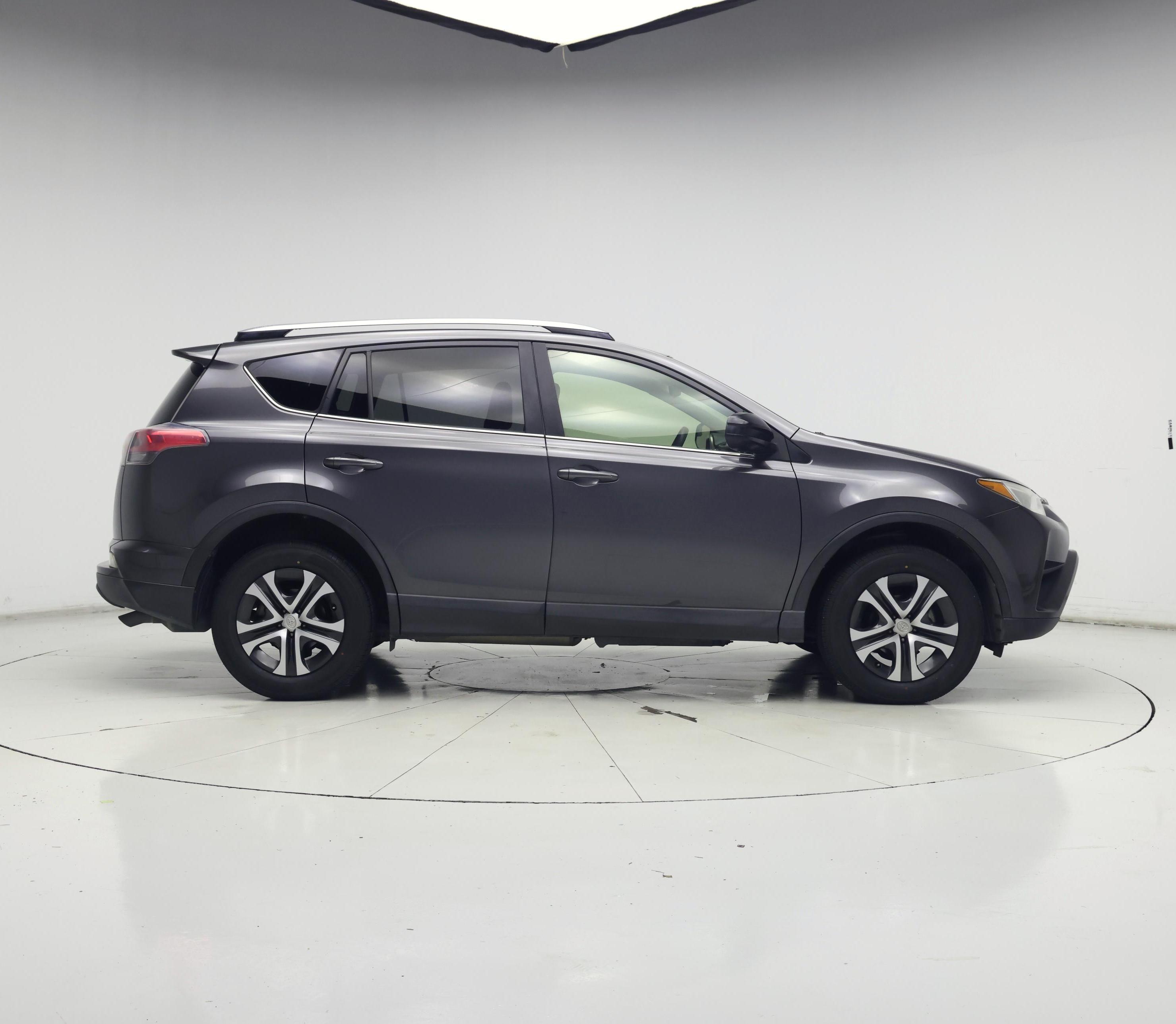Thumbnail: 2017 Toyota RAV4 - 7