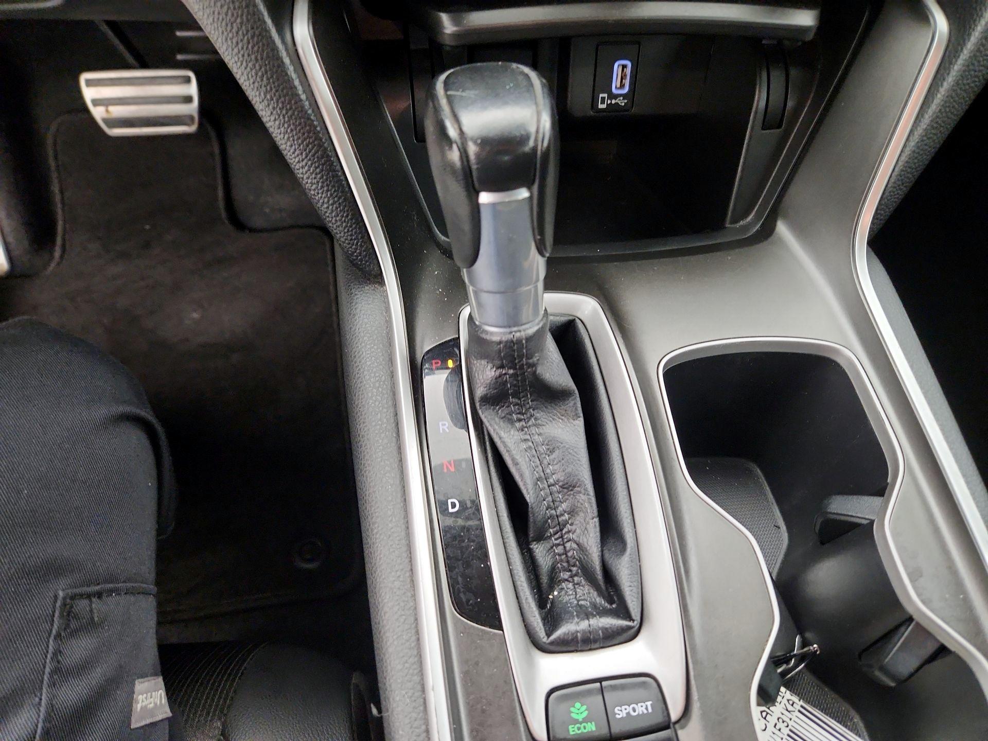 Thumbnail: 2019 Honda Accord - 17