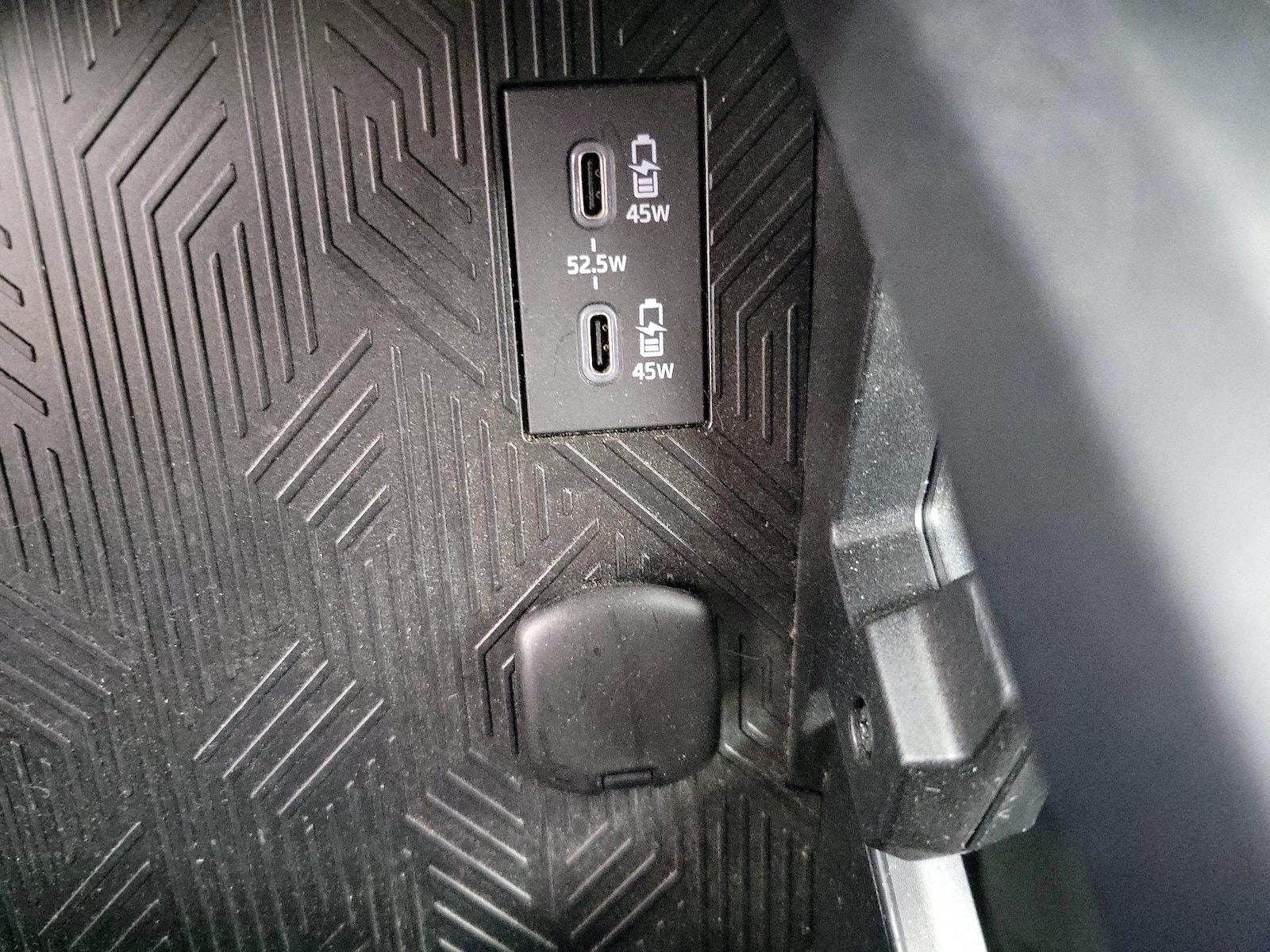2024 Toyota Tacoma SR5 - Photo 19