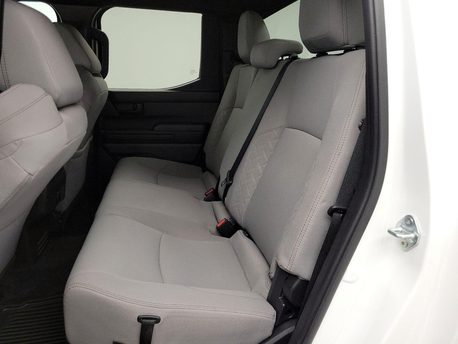 2024 Toyota Tacoma SR5 - Photo 20