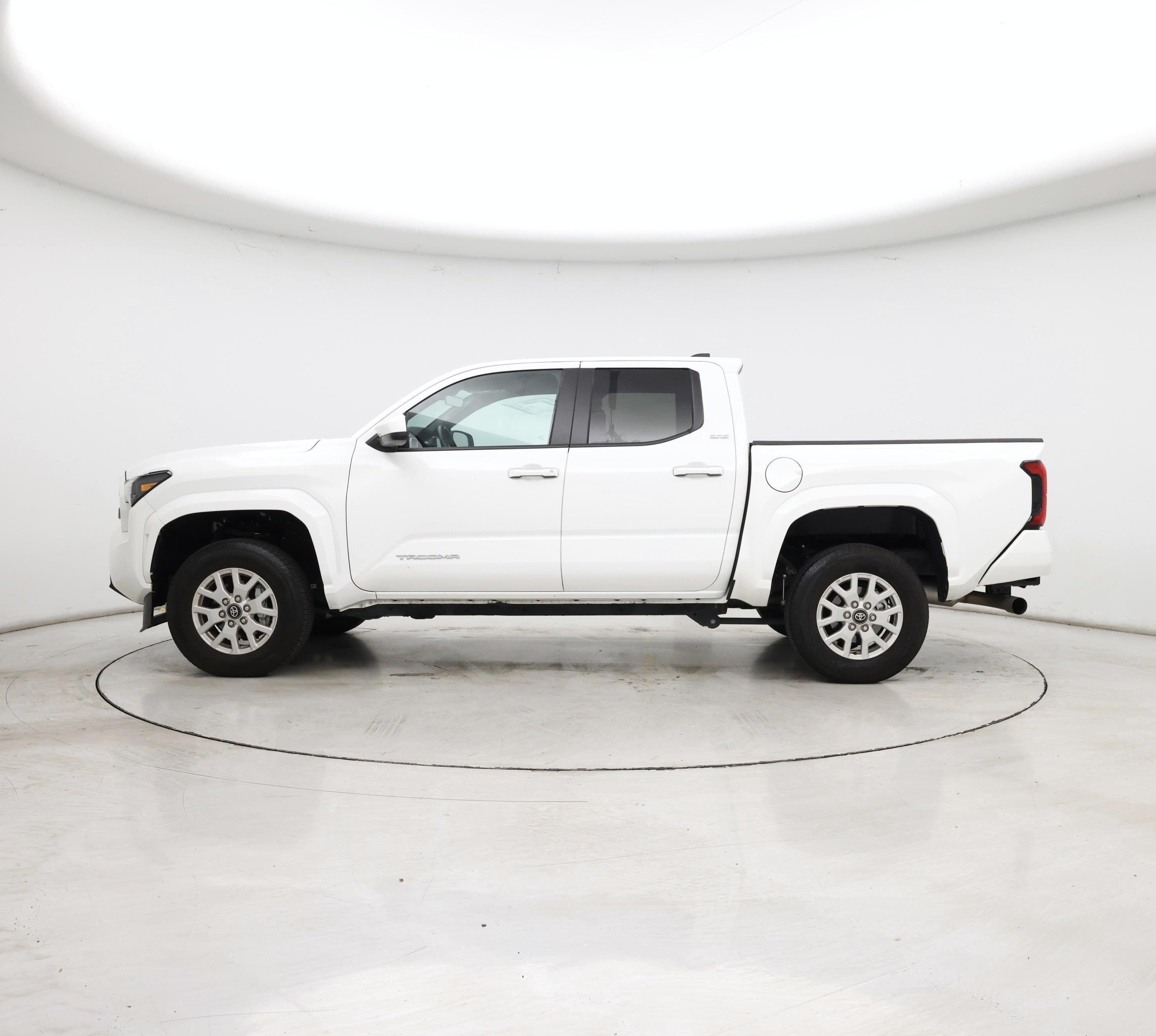 Thumbnail: 2024 Toyota Tacoma - 3