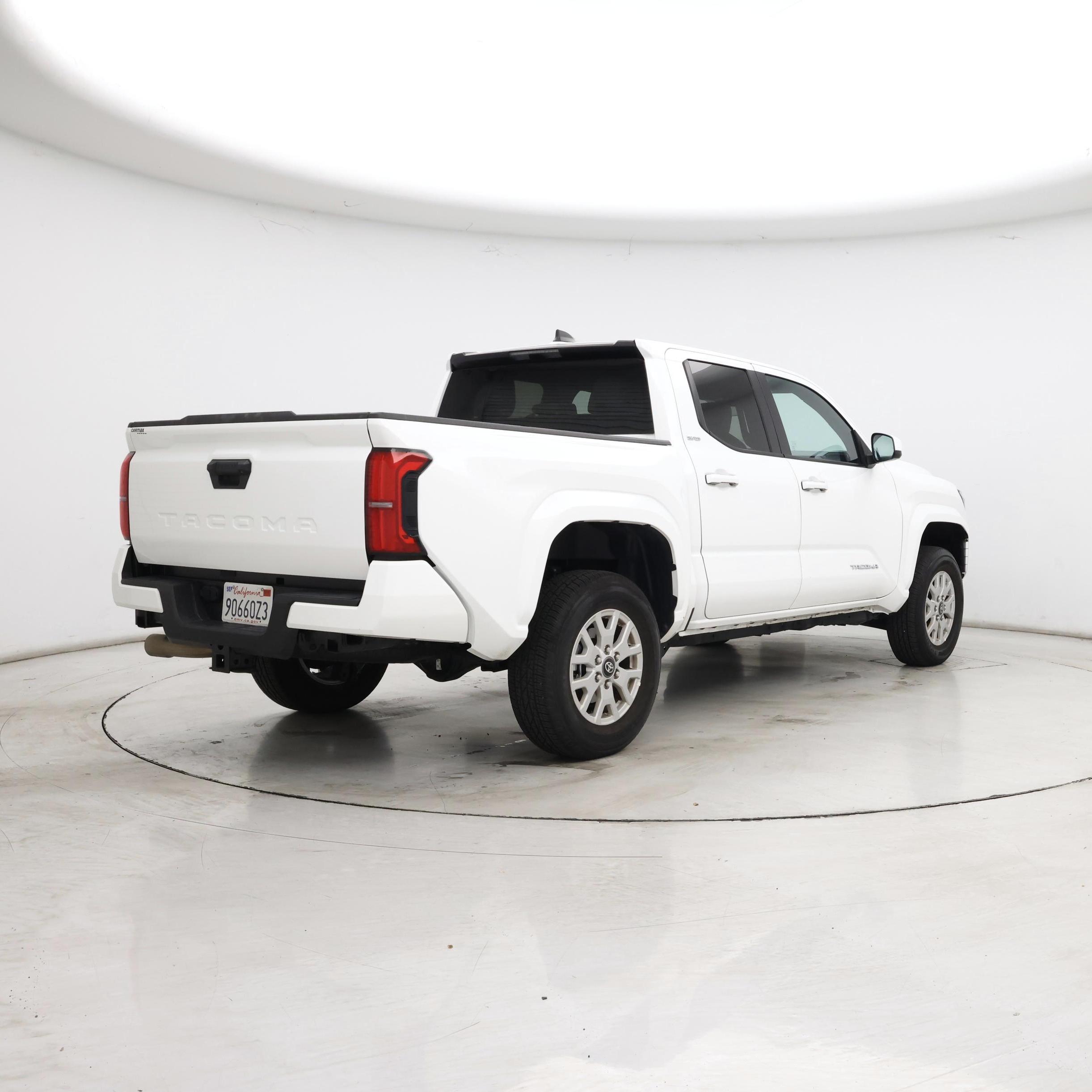 Thumbnail: 2024 Toyota Tacoma - 8