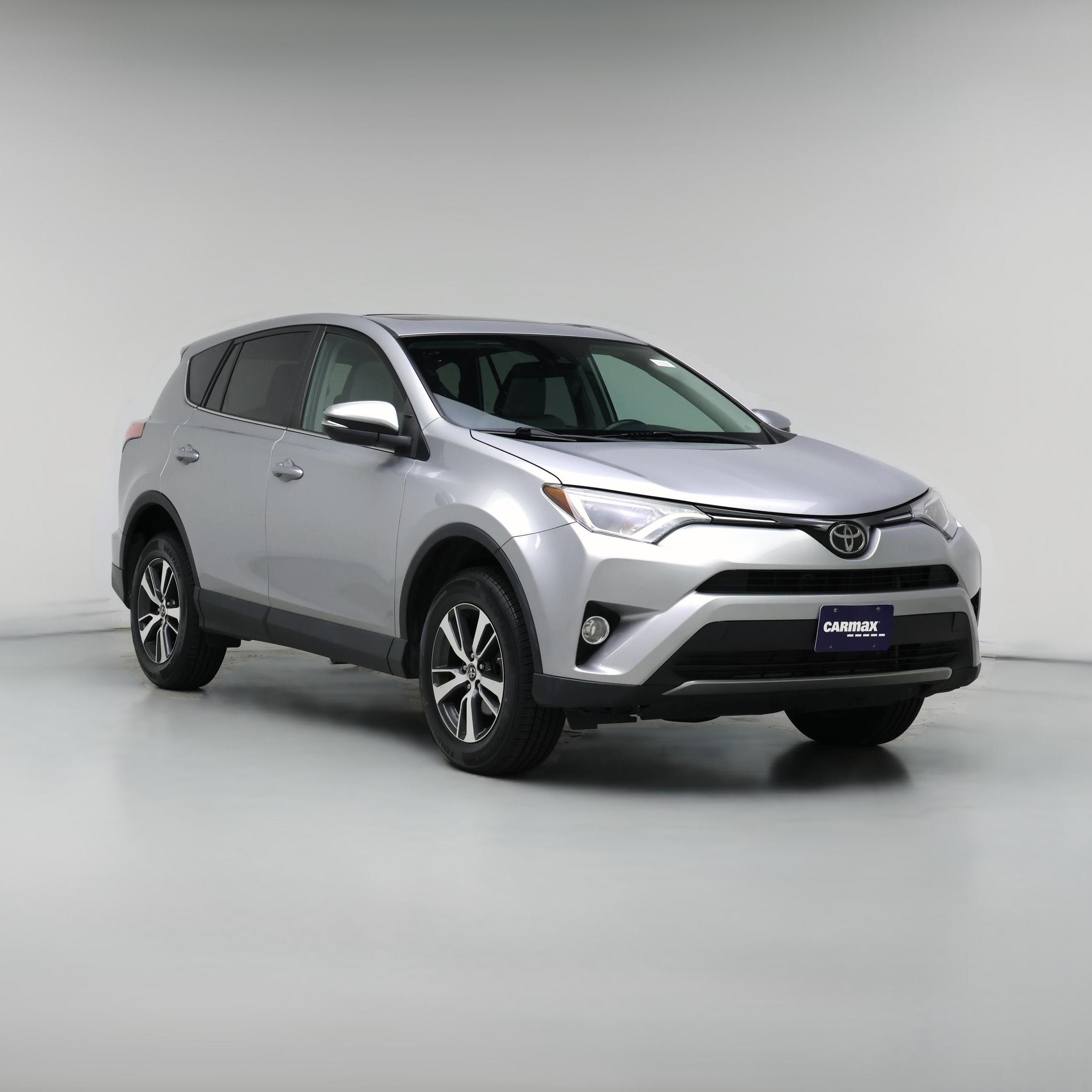 Thumbnail: 2018 Toyota RAV4 - 1
