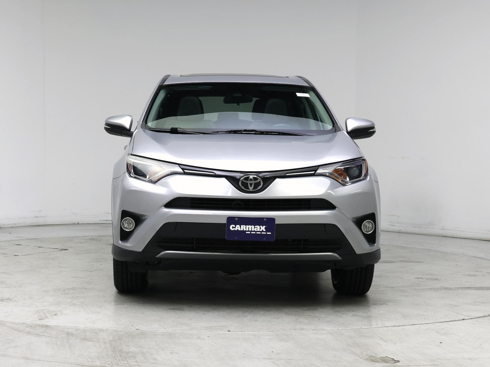 2018 Toyota RAV4 XLE - Photo 6