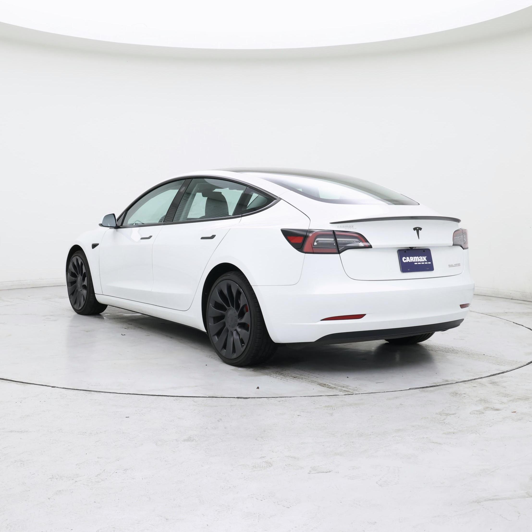 Thumbnail: 2023 Tesla Model 3 - 2