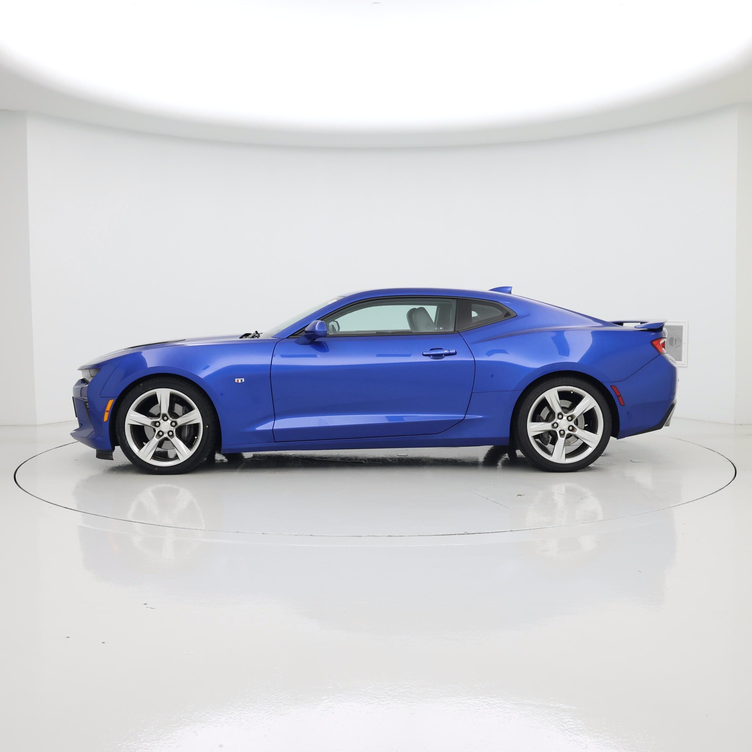 Thumbnail: 2018 Chevrolet Camaro - 3