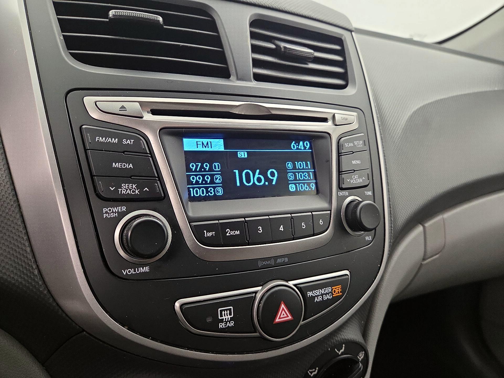 Thumbnail: 2017 Hyundai Accent - 14