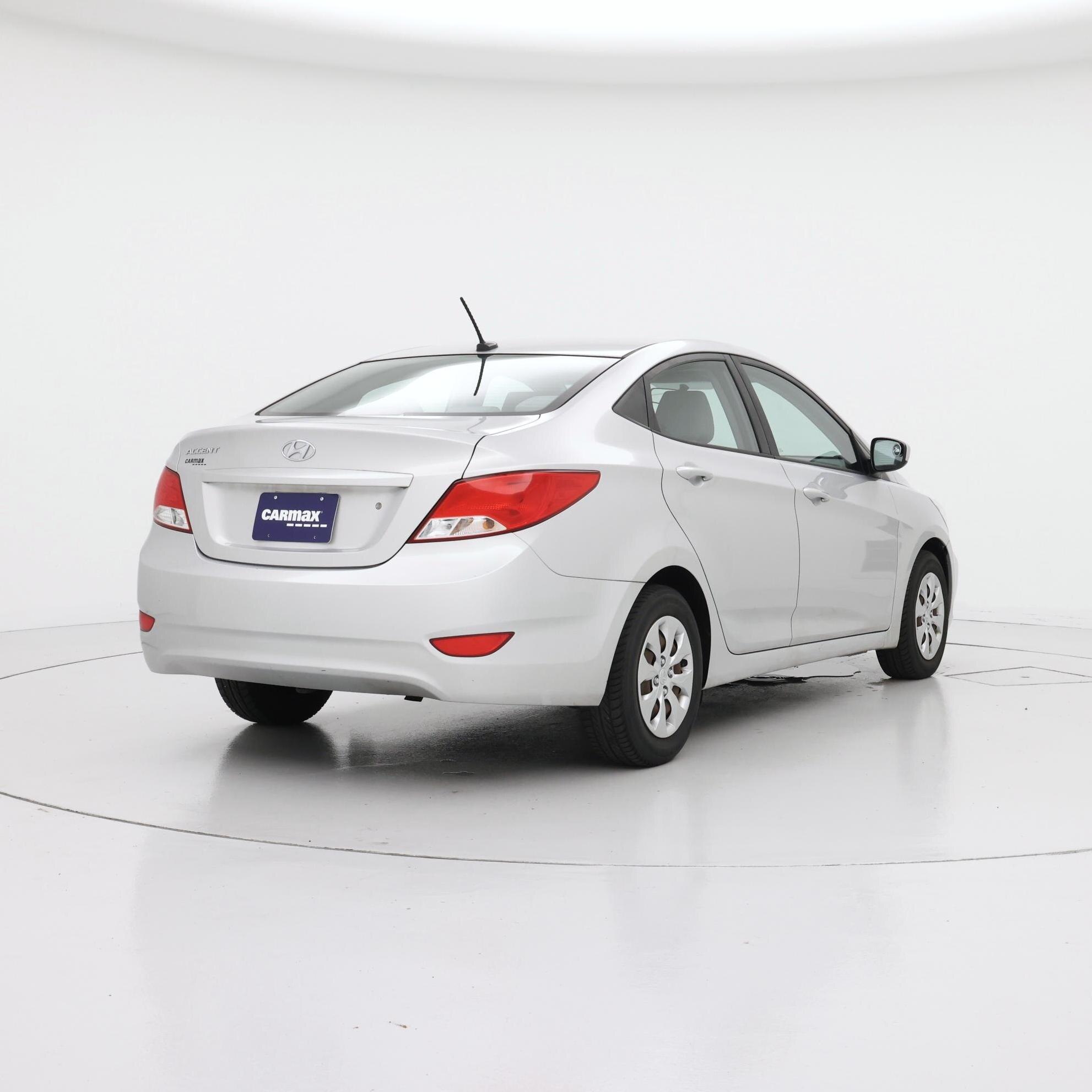 Thumbnail: 2017 Hyundai Accent - 8