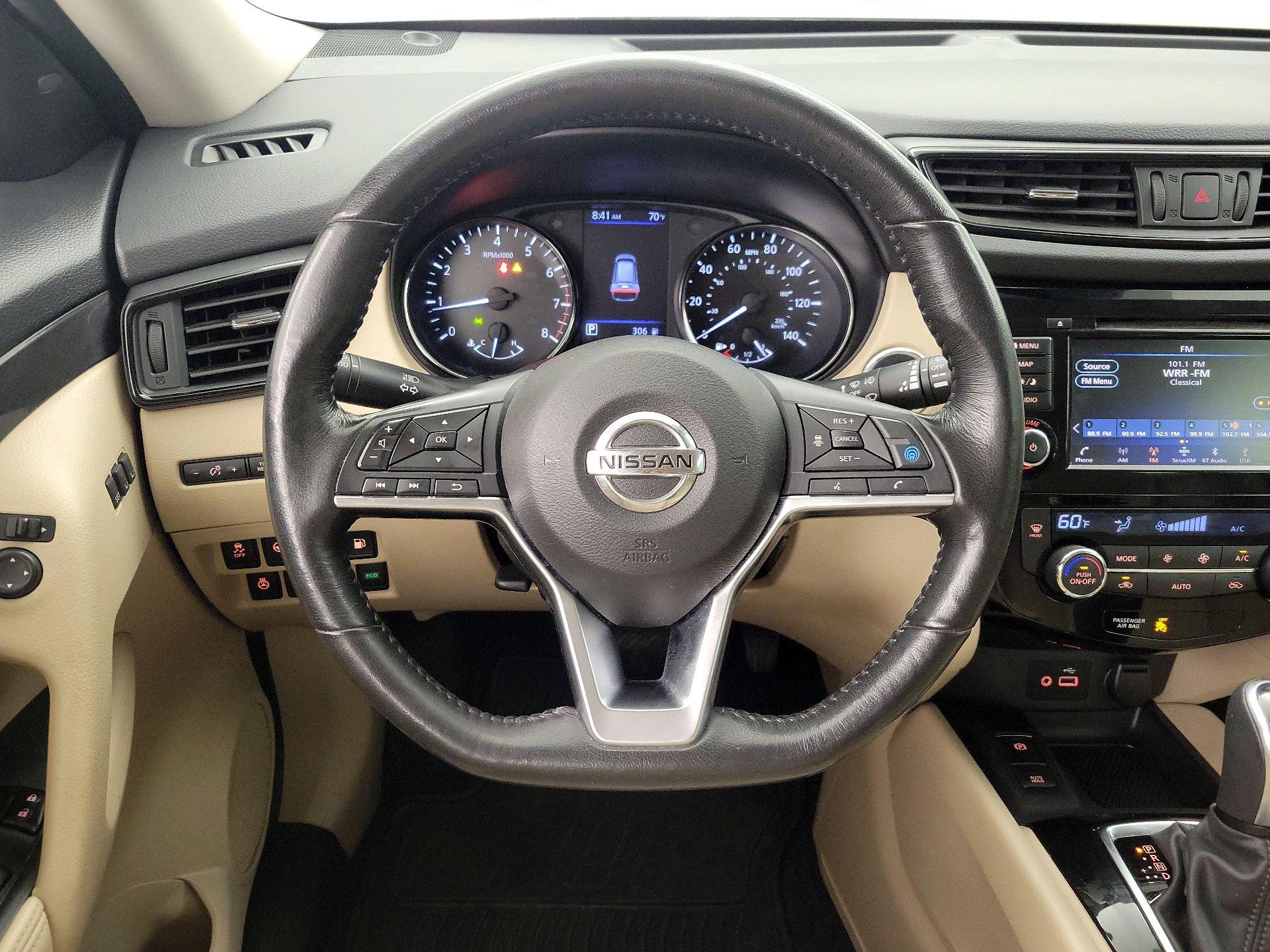 Thumbnail: 2019 Nissan Rogue - 10