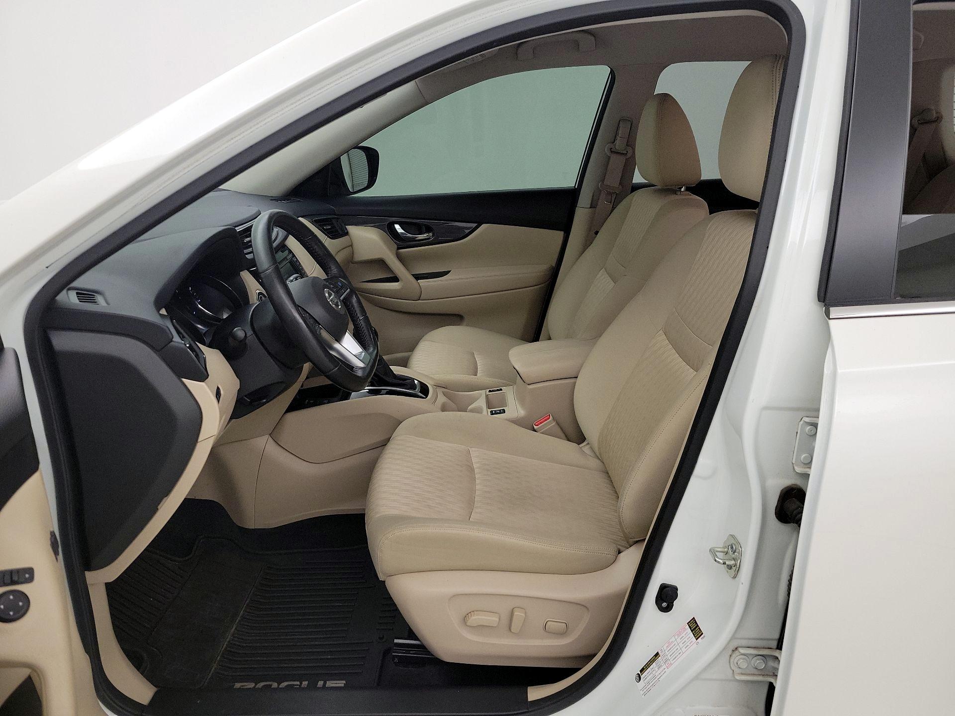 Thumbnail: 2019 Nissan Rogue - 11