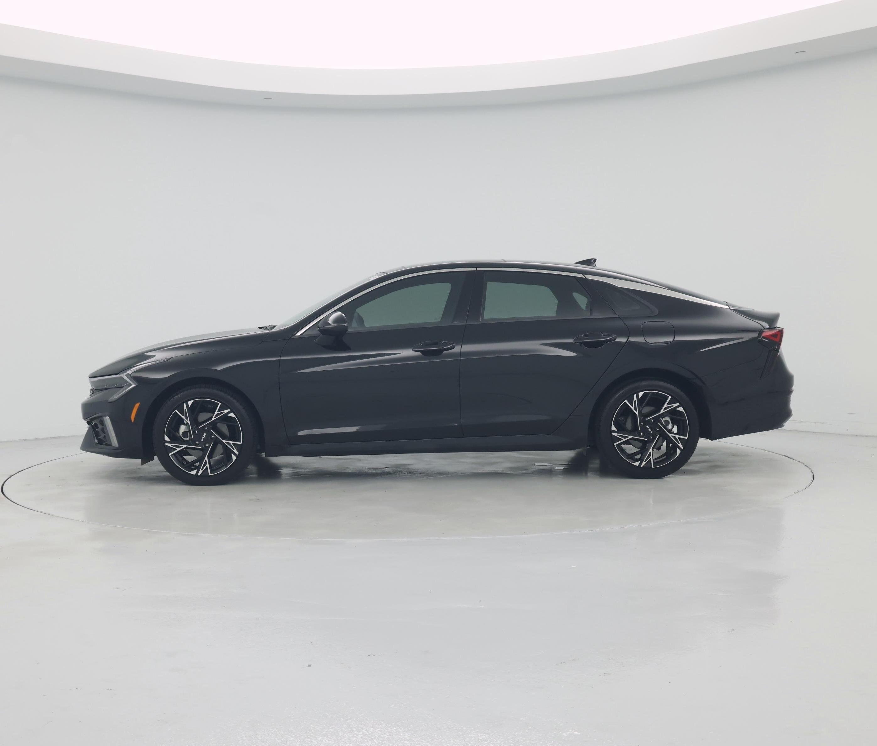 Thumbnail: 2025 Kia K5 - 3