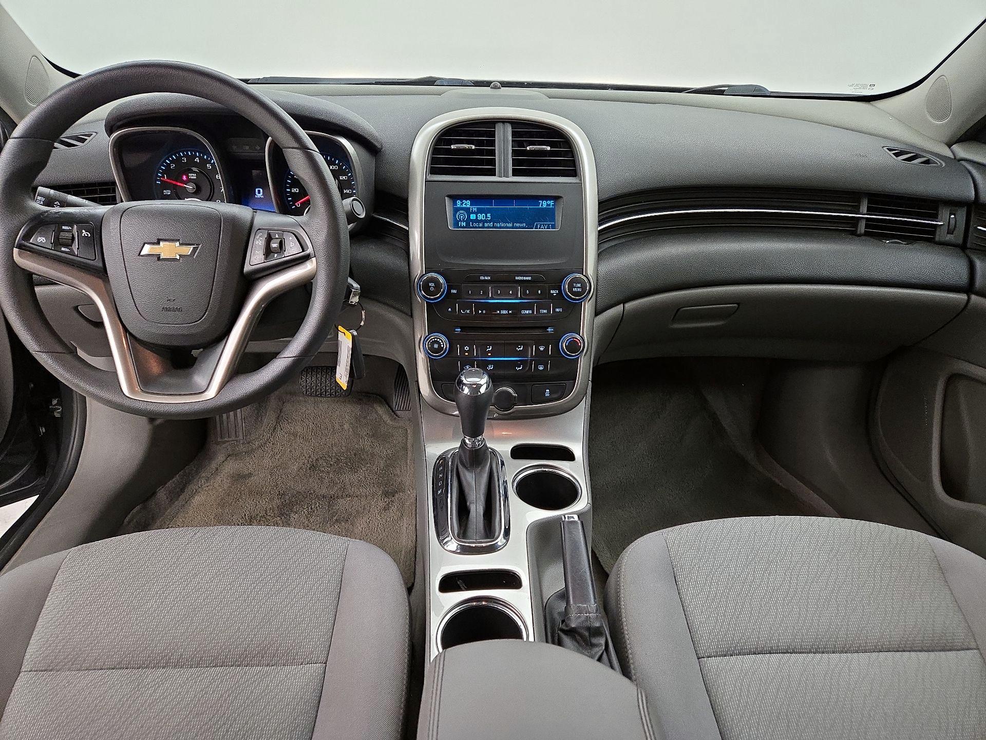 Thumbnail: 2014 Chevrolet Malibu - 9